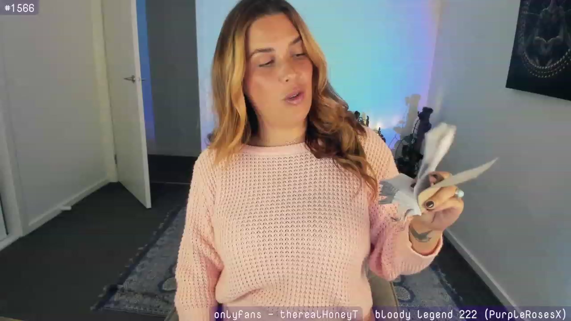 Gallery image thumbnail from HoneyTits_'s myfreecams stream on, 11/02/2023, 09:37 image 4 of 20