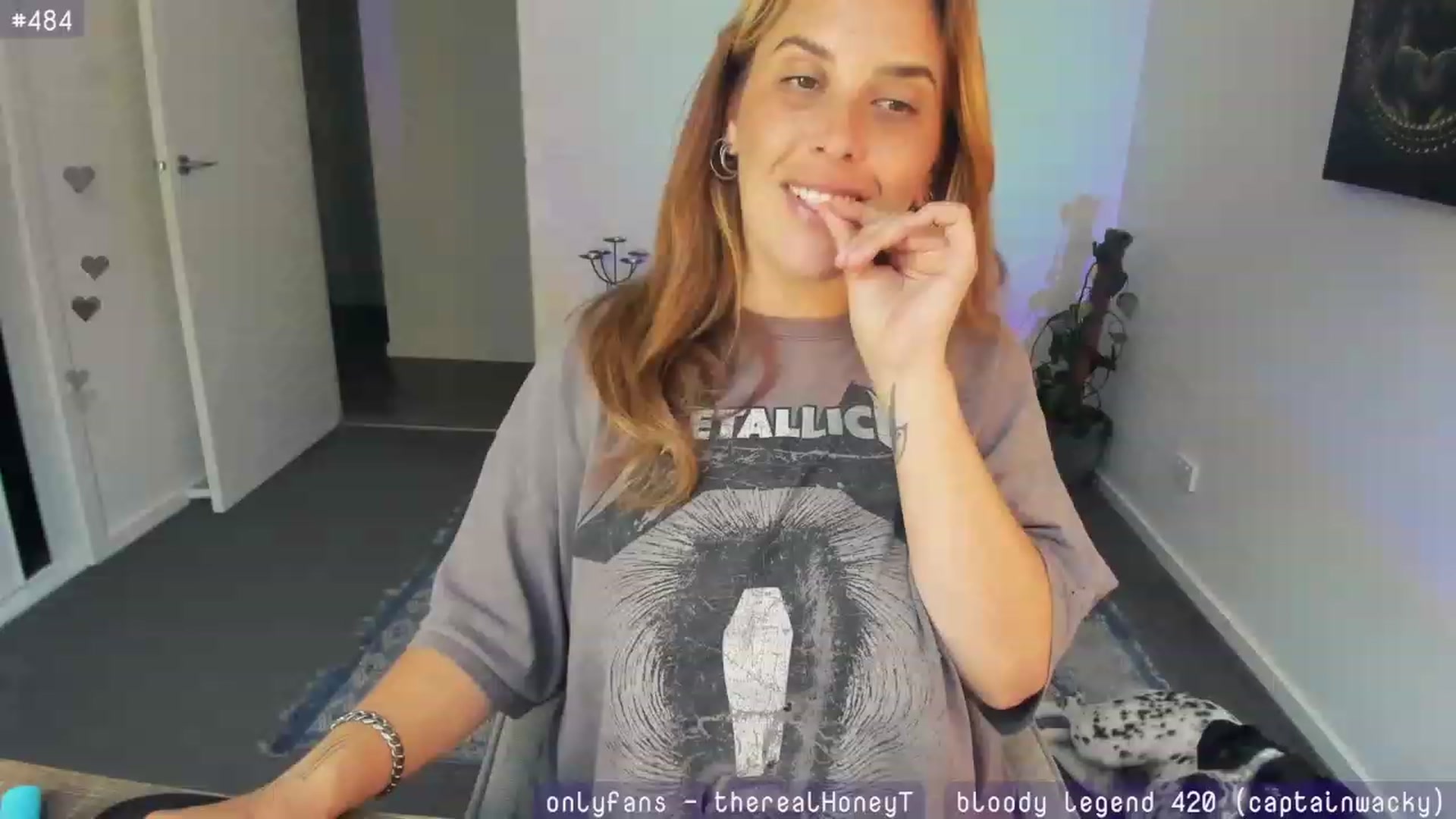 Gallery image thumbnail from HoneyTits_'s myfreecams stream on, 11/04/2023, 09:39 image 8 of 20