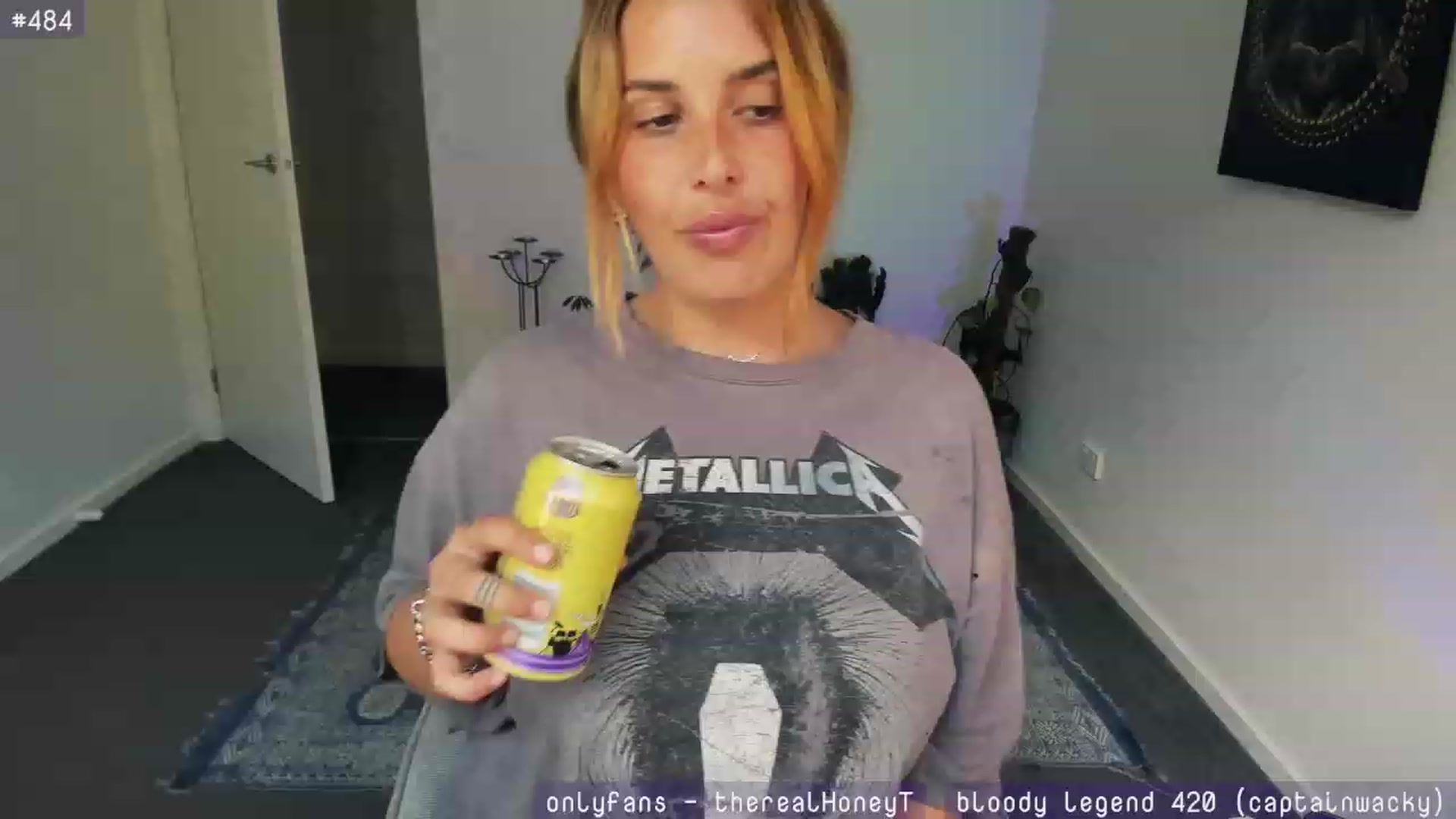 Gallery image thumbnail from HoneyTits_'s myfreecams stream on, 11/04/2023, 09:39 image 1 of 20