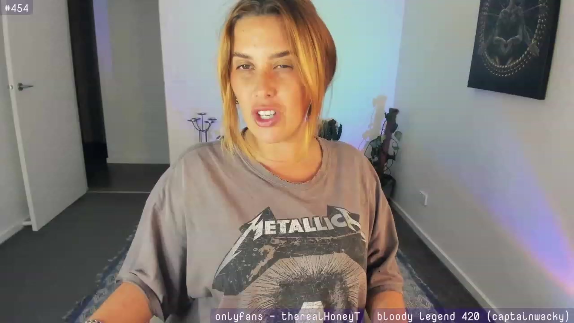 Gallery image thumbnail from HoneyTits_'s myfreecams stream on, 11/04/2023, 09:39 image 18 of 20