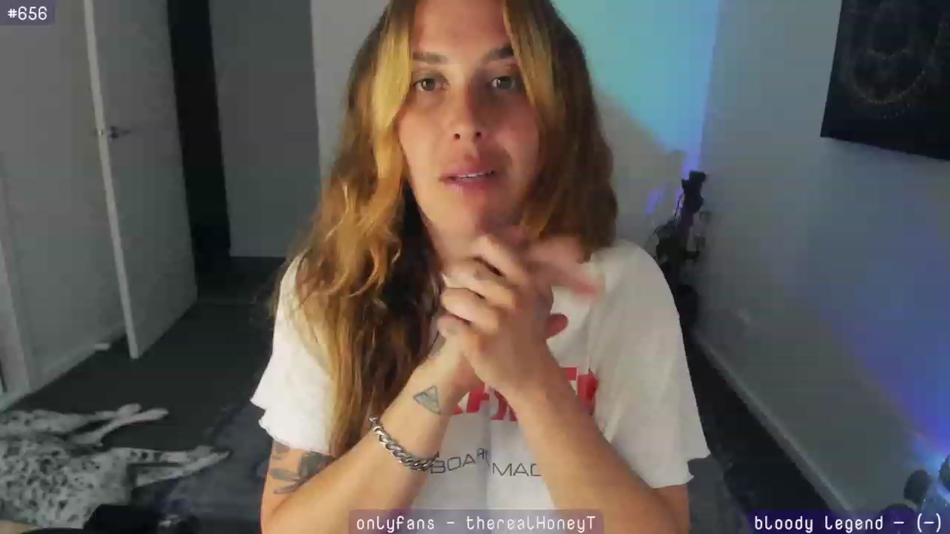Gallery image thumbnail from HoneyTits_'s myfreecams stream on, 11/08/2023, 09:11 image 9 of 20