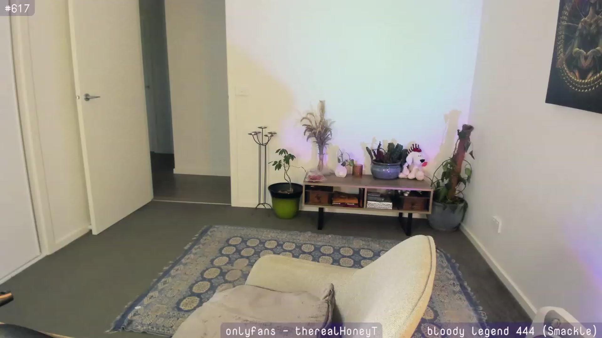 Gallery image thumbnail from HoneyTits_'s myfreecams stream on, 11/18/2023, 10:11 image 9 of 20
