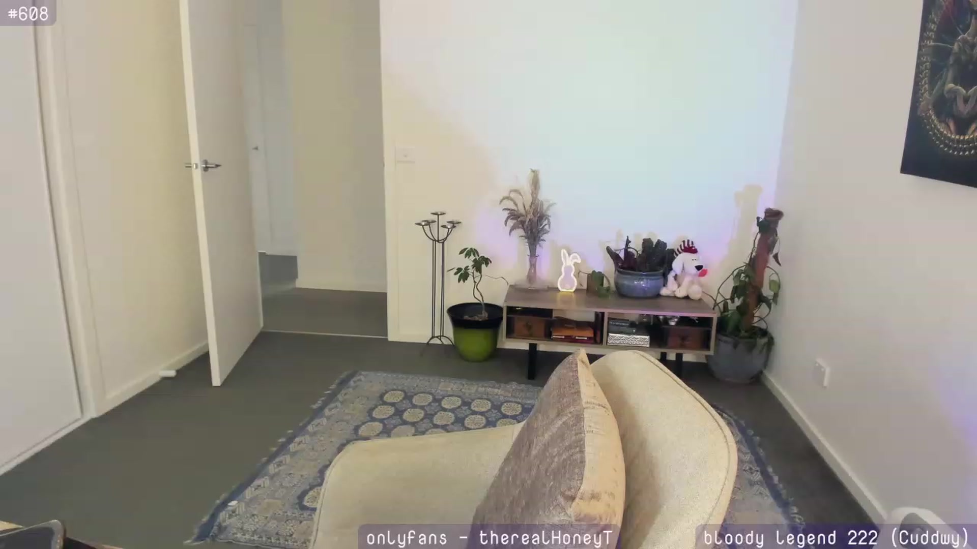 Gallery image thumbnail from HoneyTits_'s myfreecams stream on, 11/20/2023, 07:38 image 10 of 20