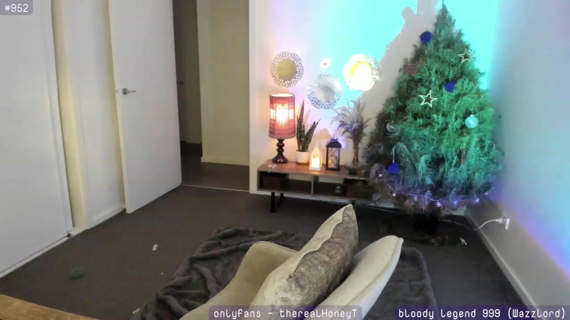 Gallery image thumbnail from HoneyTits_'s myfreecams stream on, 12/15/2023, 12:34 image 2 of 20
