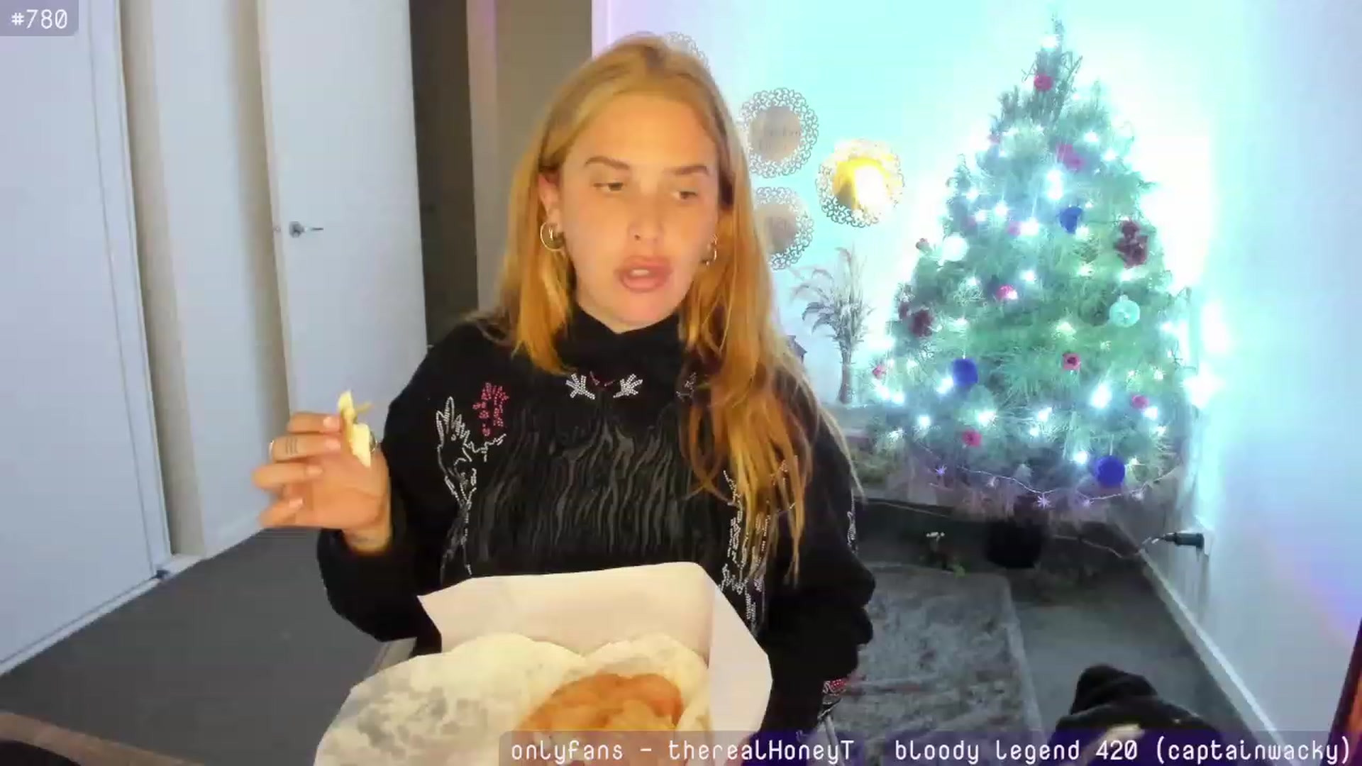 Gallery image thumbnail from HoneyTits_'s myfreecams stream on, 12/18/2023, 09:29 image 15 of 20