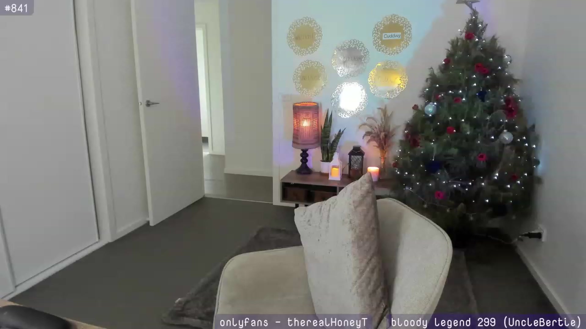 Gallery image thumbnail from HoneyTits_'s myfreecams stream on, 12/26/2023, 05:57 image 6 of 20
