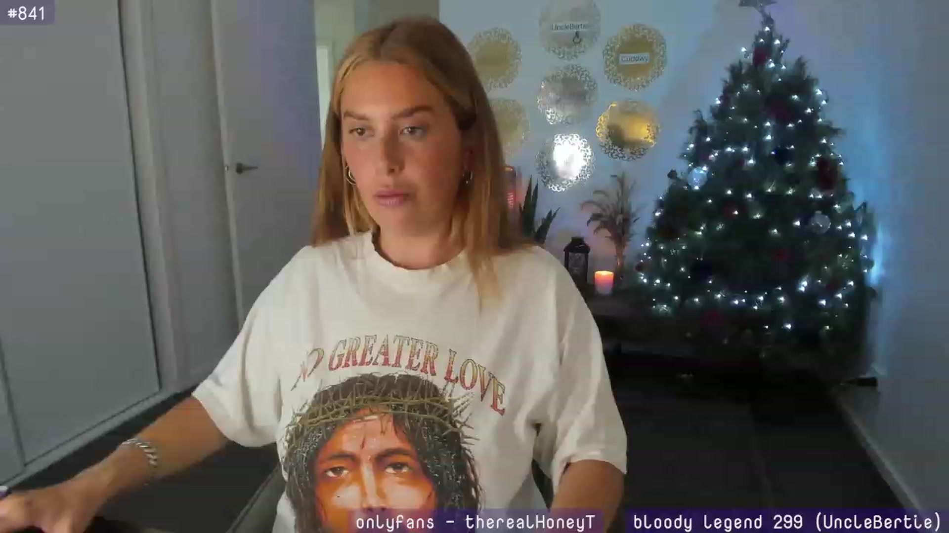 Gallery image thumbnail from HoneyTits_'s myfreecams stream on, 12/26/2023, 05:57 image 16 of 20