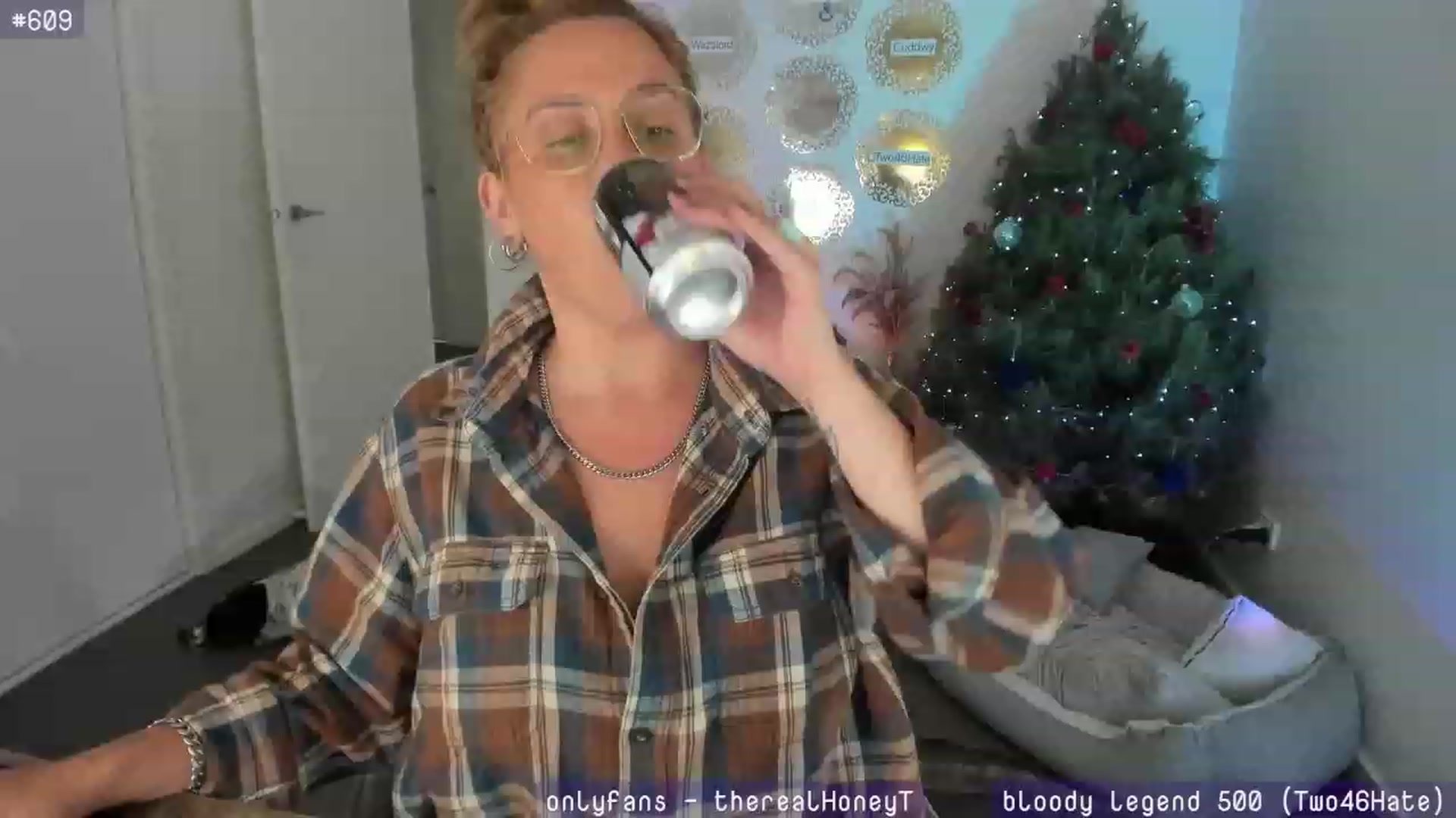 Gallery image thumbnail from HoneyTits_'s myfreecams stream on, 12/28/2023, 08:41 image 9 of 20