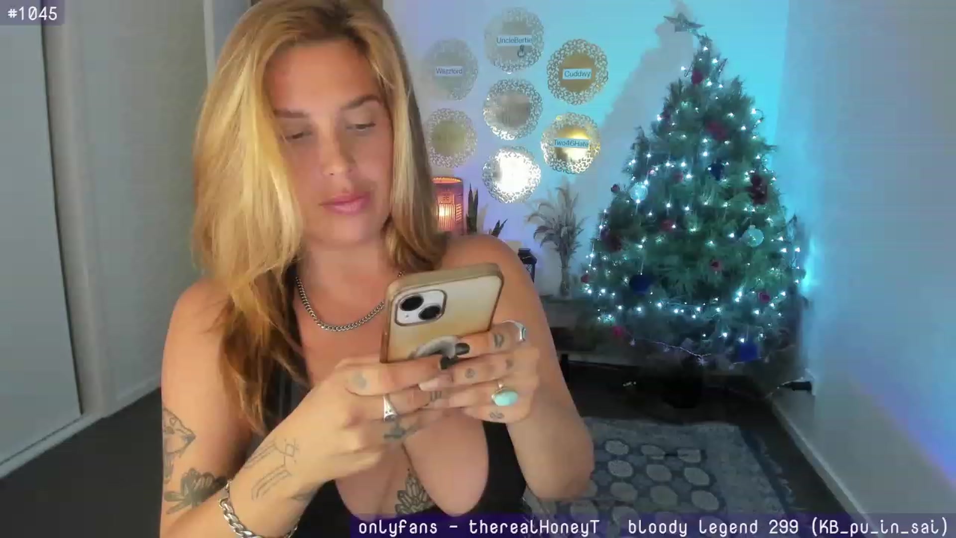 Gallery image thumbnail from HoneyTits_'s myfreecams stream on, 01/03/2024, 09:34 image 3 of 20