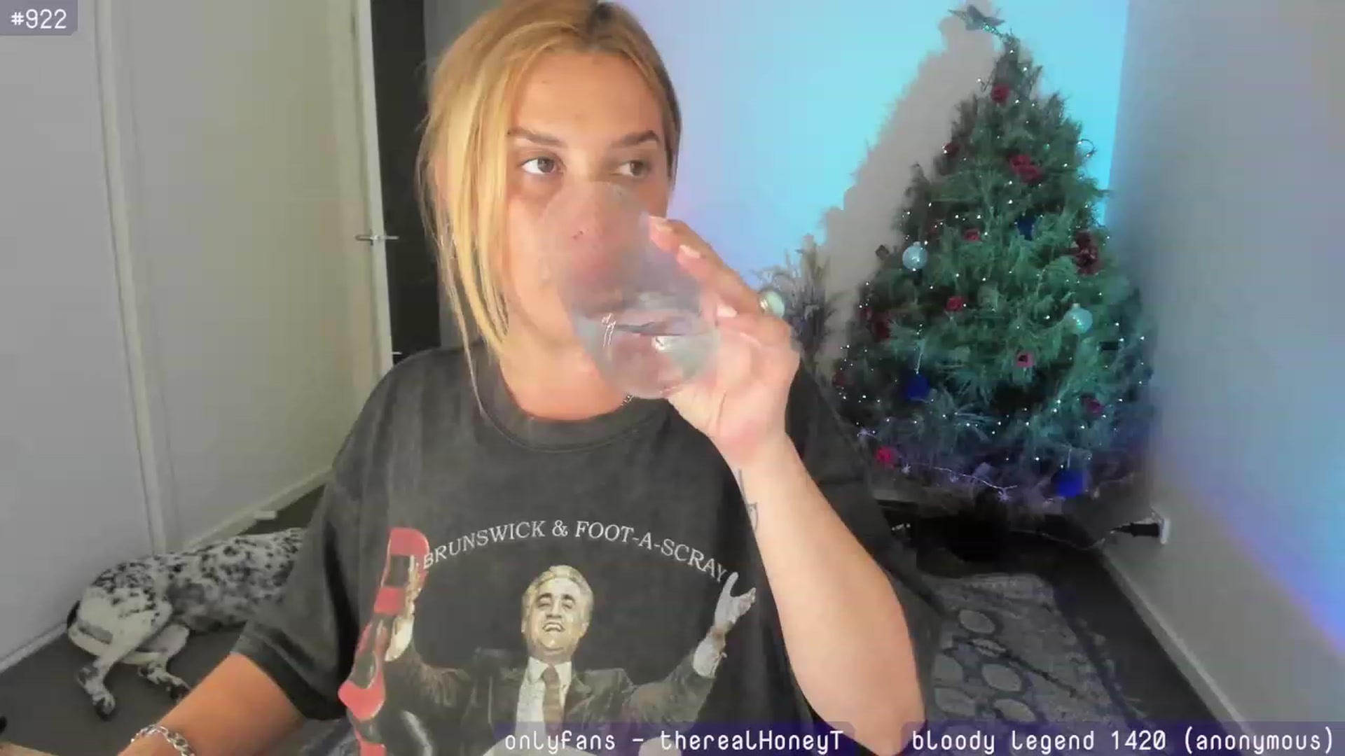 Gallery image thumbnail from HoneyTits_'s myfreecams stream on, 01/07/2024, 07:01 image 7 of 20