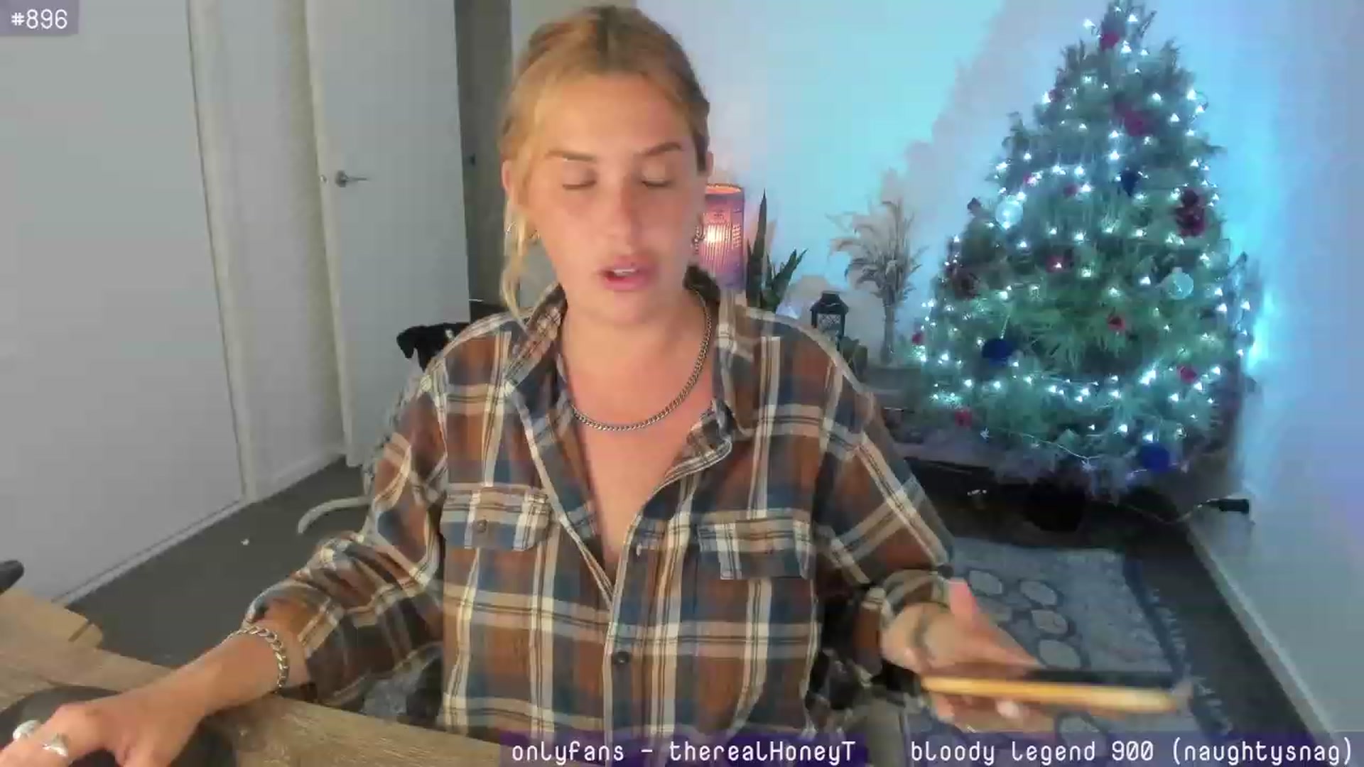 Gallery image thumbnail from HoneyTits_'s myfreecams stream on, 01/14/2024, 09:12 image 6 of 20
