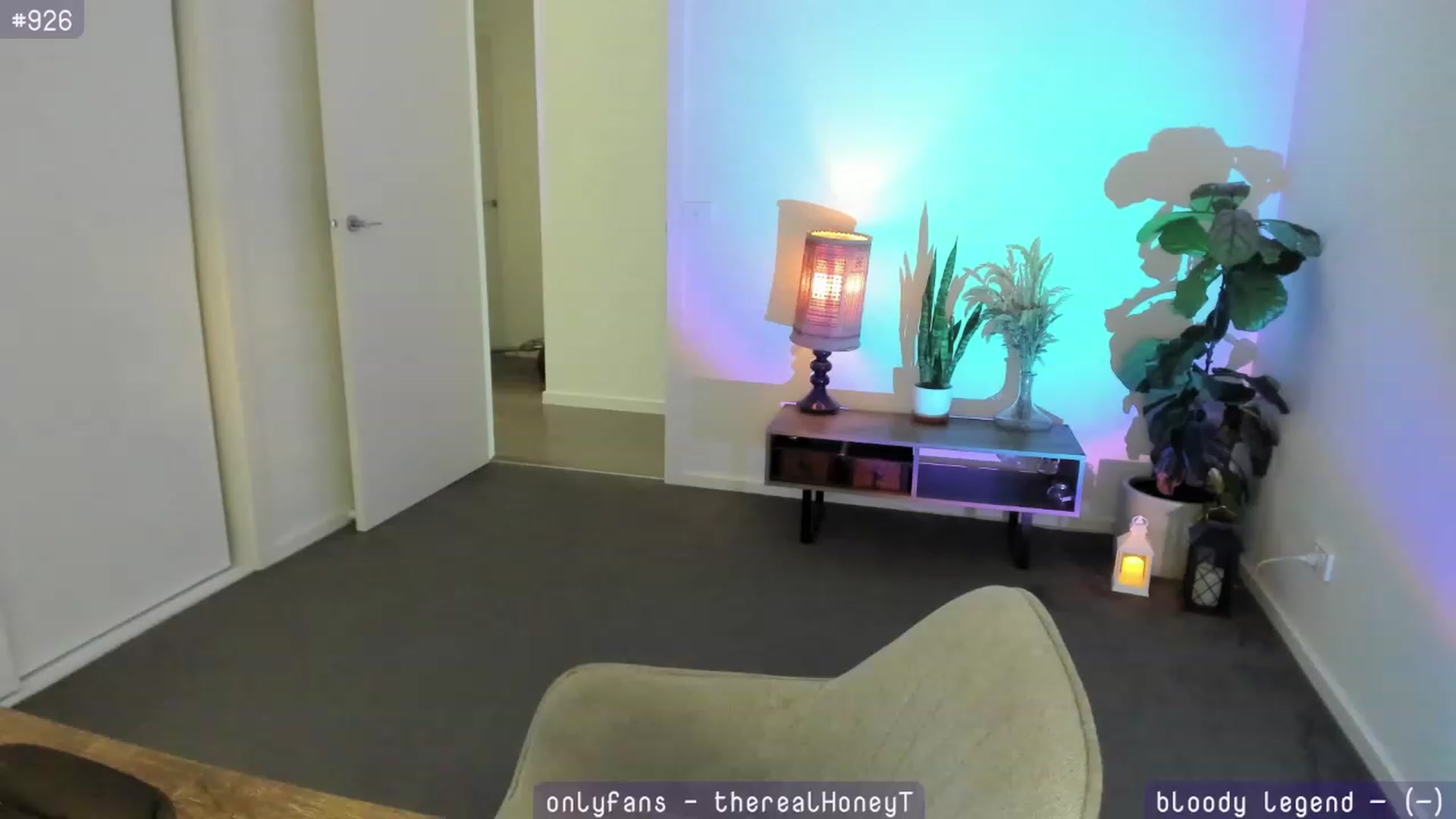 Gallery image thumbnail from HoneyTits_'s myfreecams stream on, 01/16/2024, 07:00 image 7 of 20