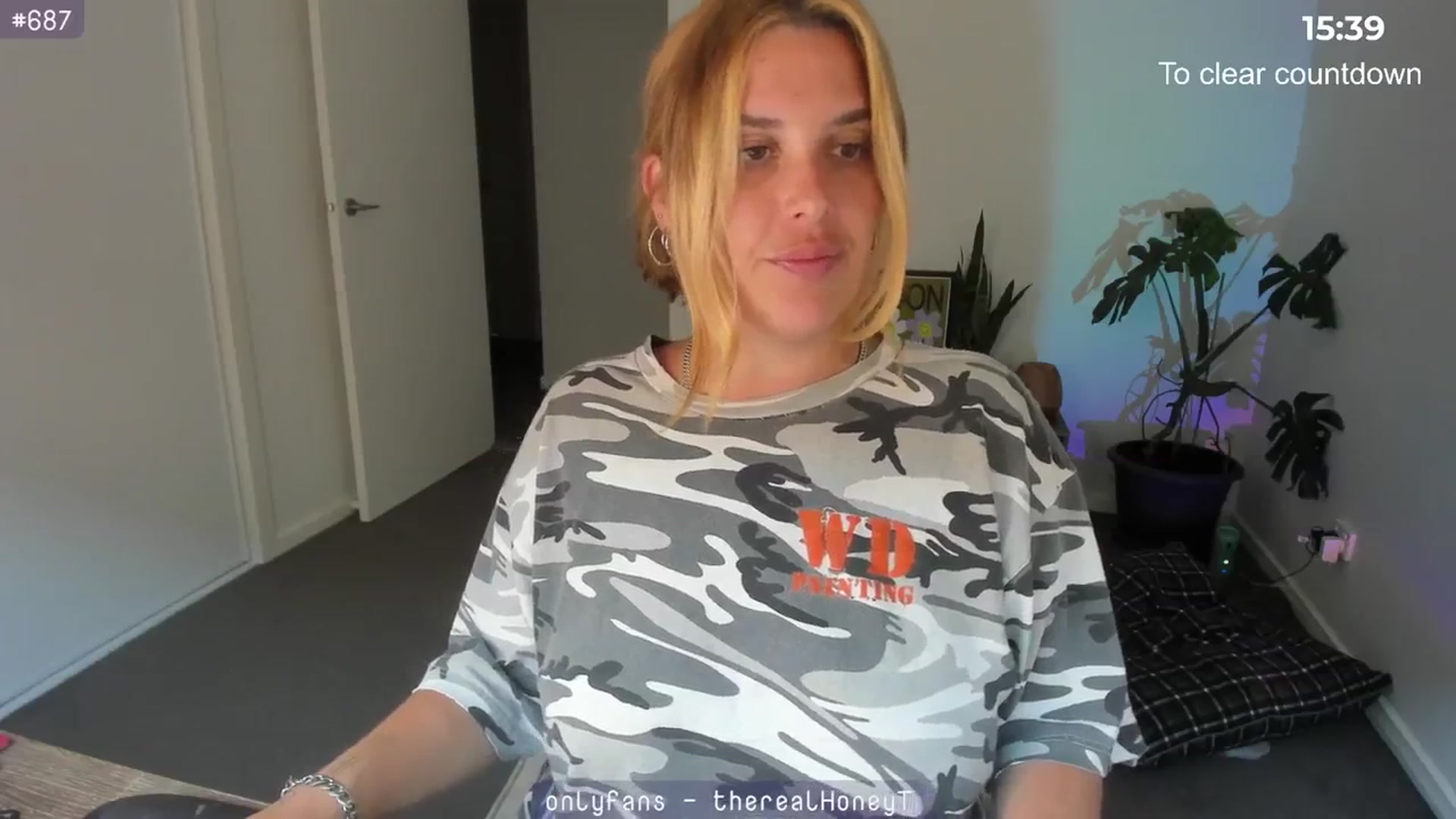 Gallery image thumbnail from HoneyTits_'s myfreecams stream on, 02/12/2024, 08:21 image 15 of 20