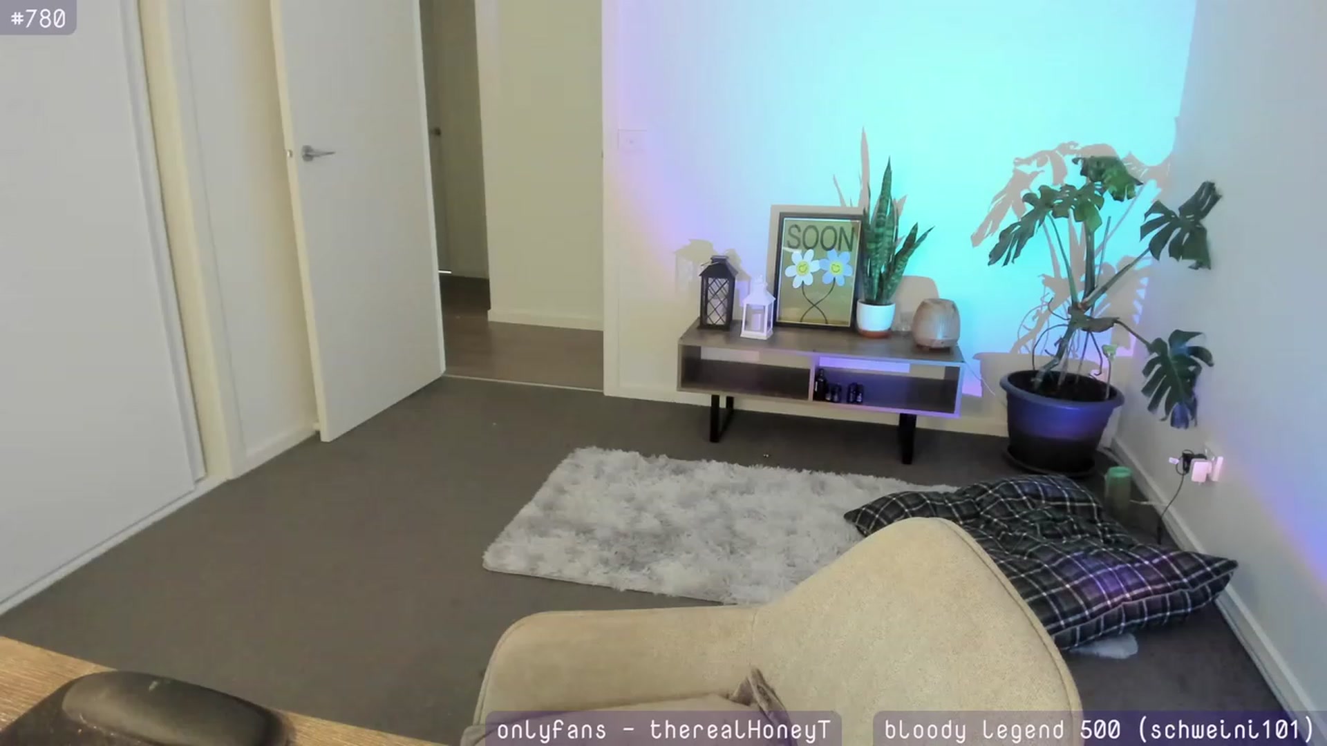 Gallery image thumbnail from HoneyTits_'s myfreecams stream on, 02/20/2024, 05:25 image 15 of 20