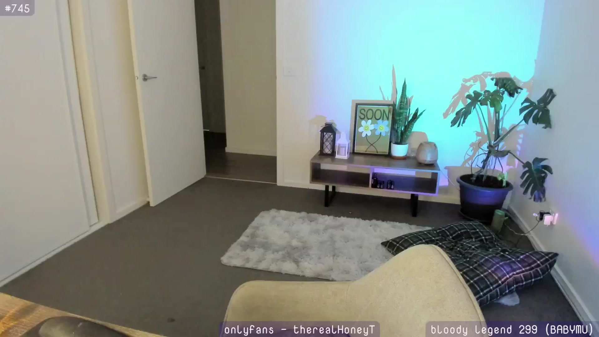 Gallery image thumbnail from HoneyTits_'s myfreecams stream on, 02/25/2024, 08:17 image 16 of 20