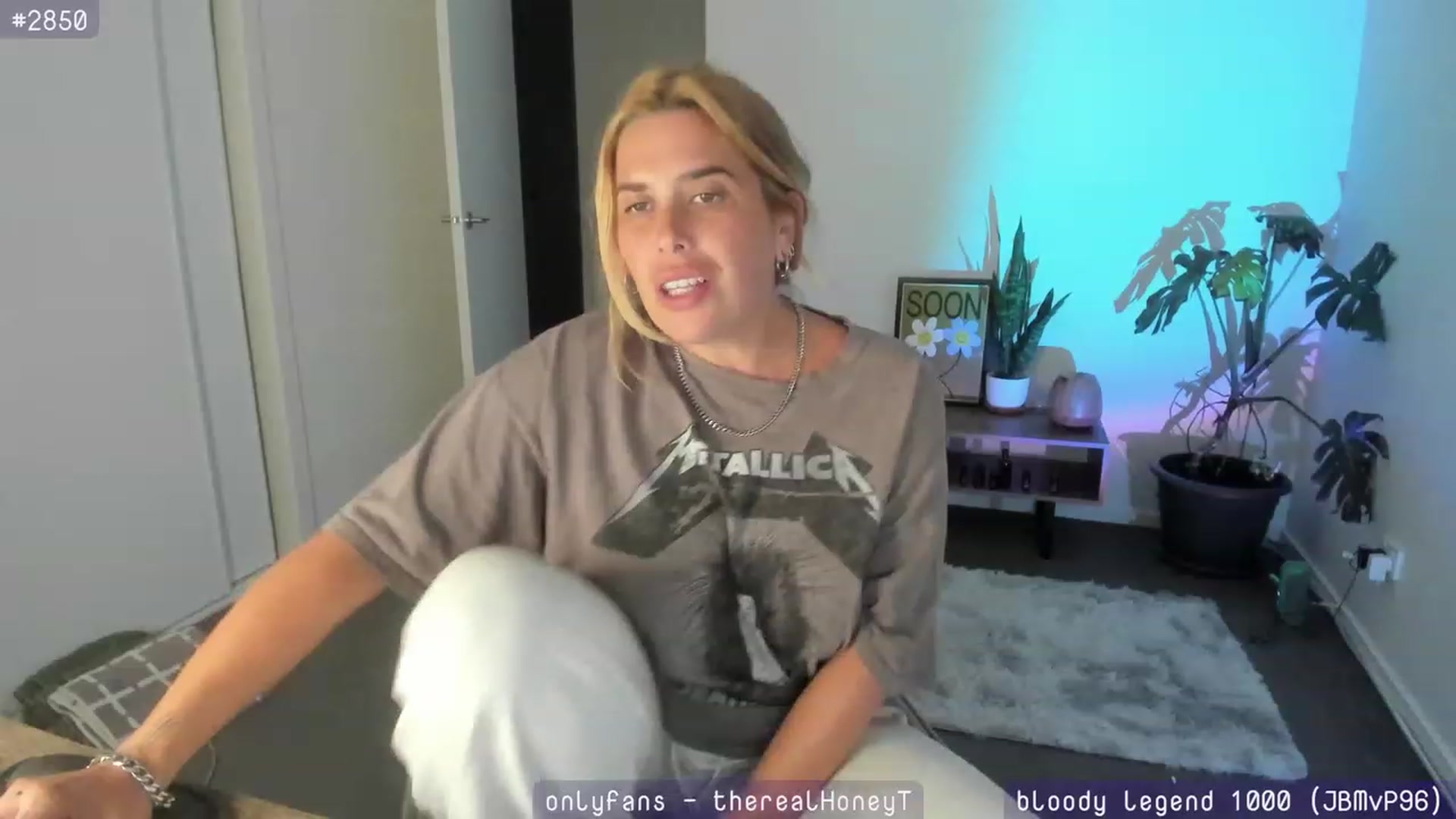 Gallery image thumbnail from HoneyTits_'s myfreecams stream on, 03/07/2024, 09:48 image 13 of 20
