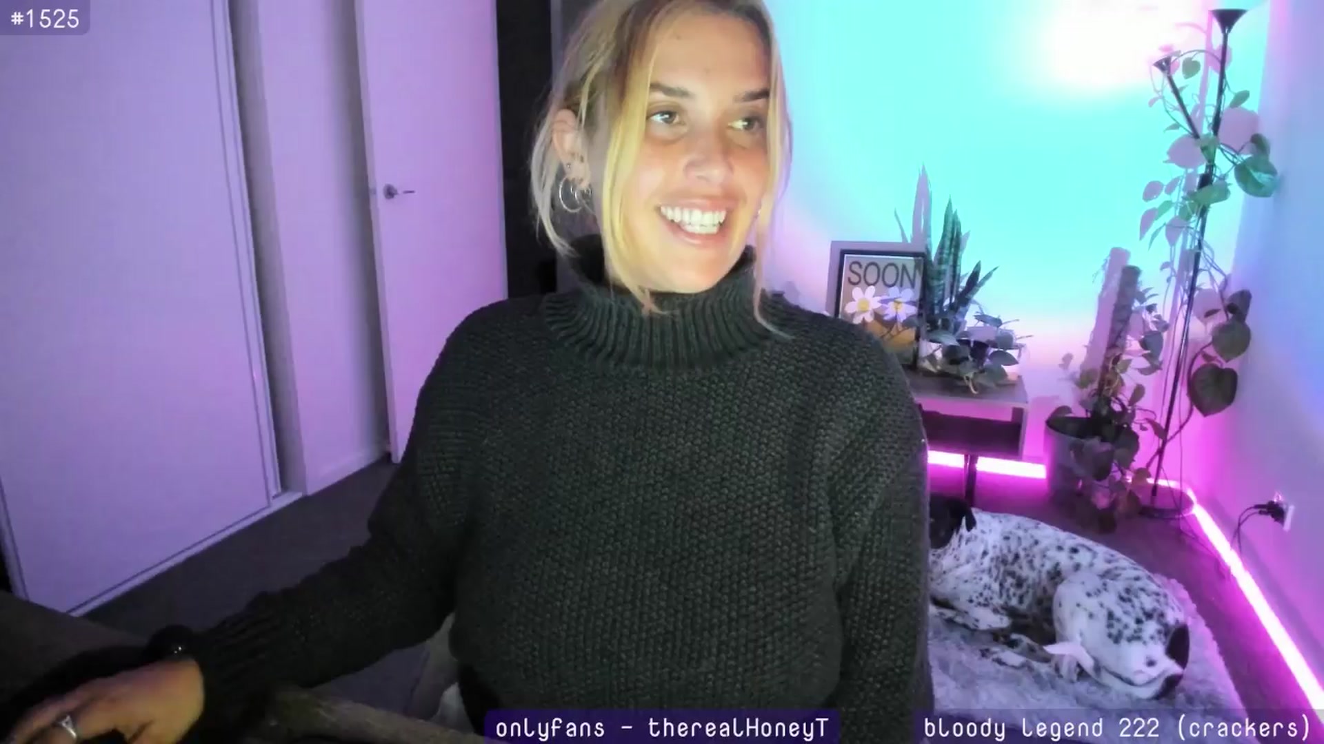 Gallery image thumbnail from HoneyTits_'s myfreecams stream on, 04/10/2024, 09:20 image 14 of 20
