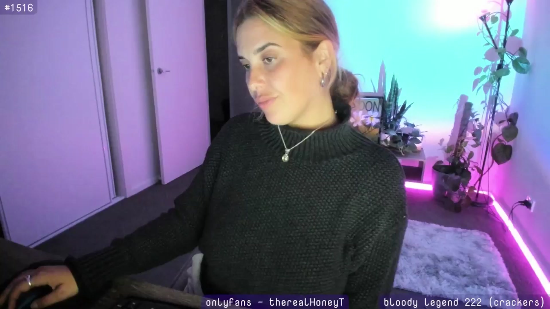 Gallery image thumbnail from HoneyTits_'s myfreecams stream on, 04/10/2024, 09:20 image 20 of 20