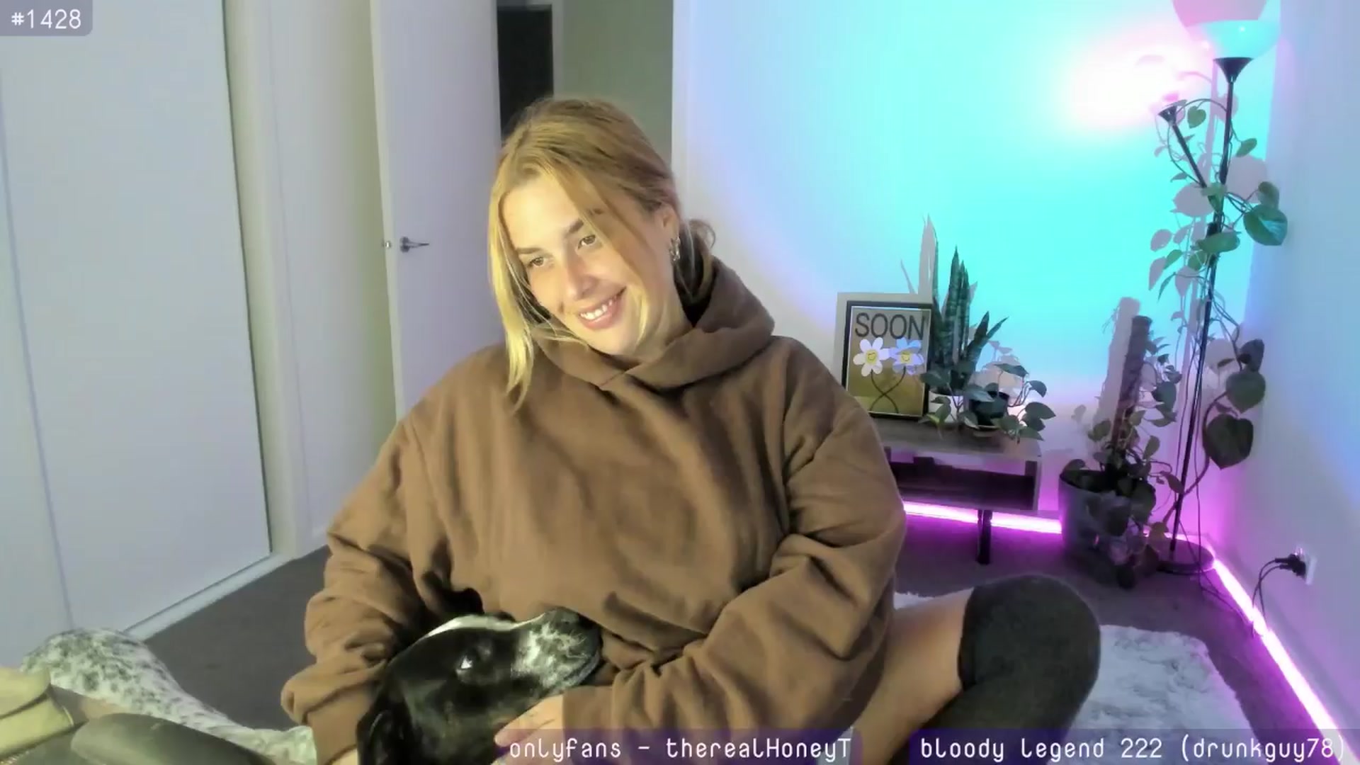 Gallery image thumbnail from HoneyTits_'s myfreecams stream on, 04/11/2024, 08:07 image 20 of 20