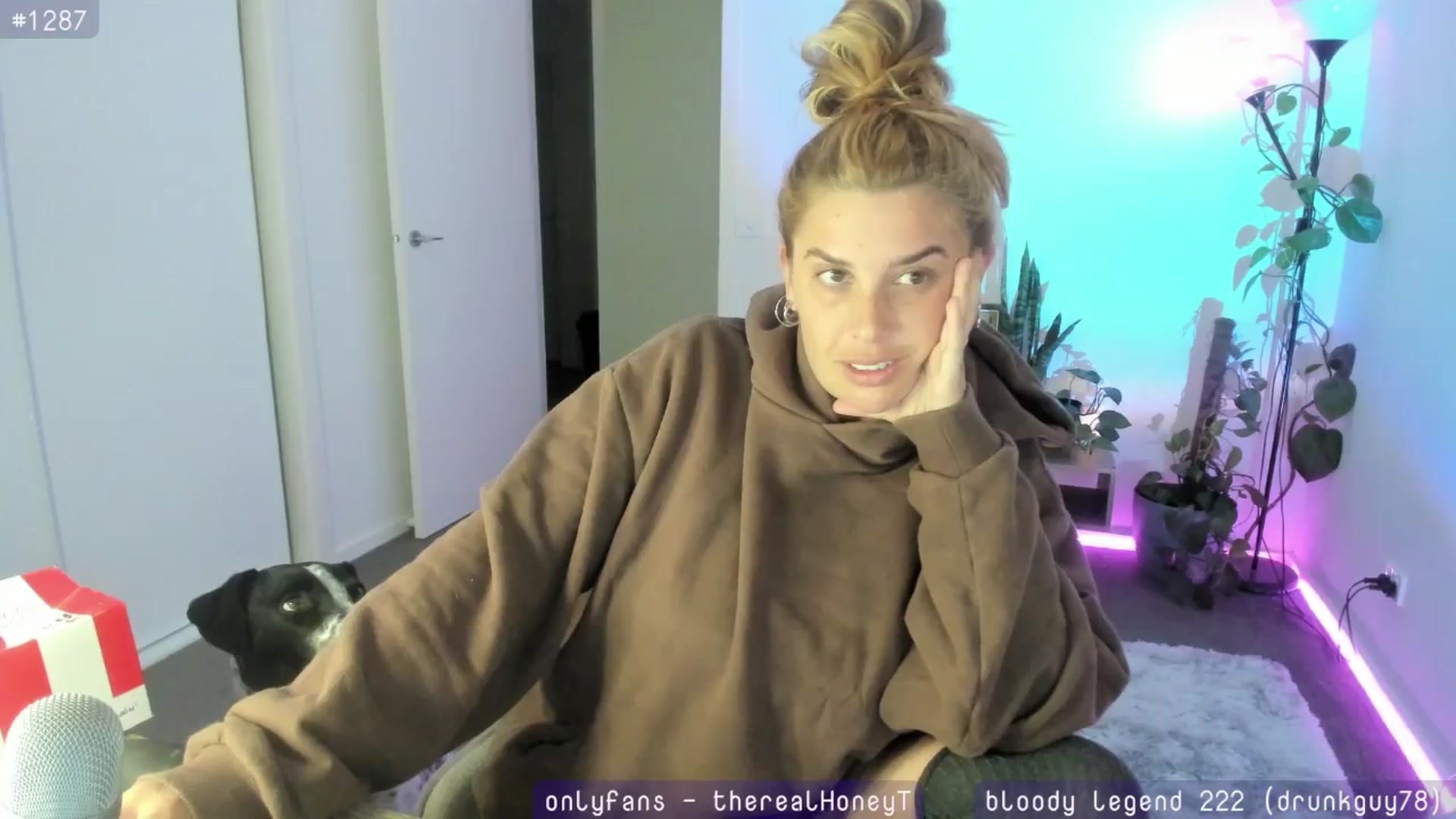Gallery image thumbnail from HoneyTits_'s myfreecams stream on, 04/11/2024, 10:34 image 19 of 20