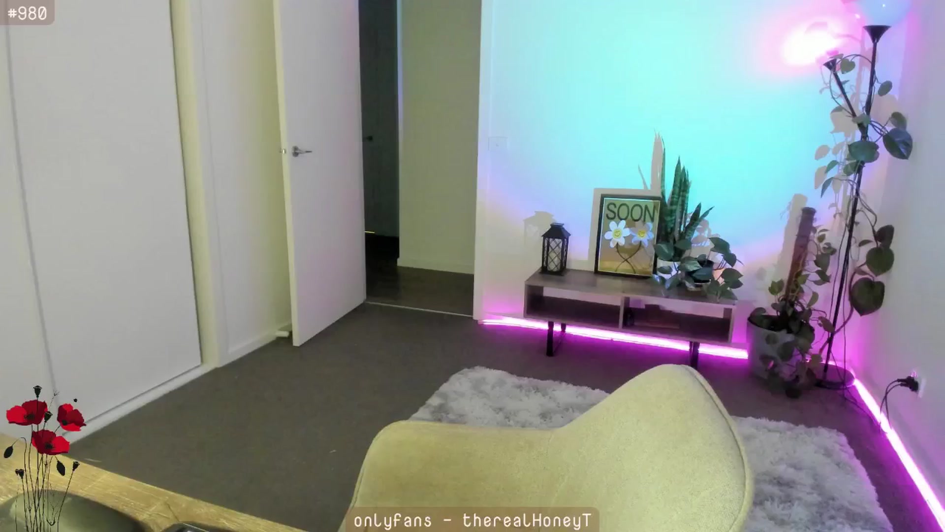 Gallery image thumbnail from HoneyTits_'s myfreecams stream on, 04/25/2024, 07:48 image 16 of 20