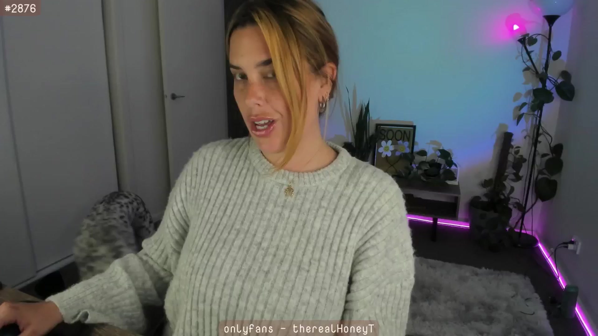 Gallery image thumbnail from HoneyTits_'s myfreecams stream on, 05/04/2024, 08:33 image 7 of 20