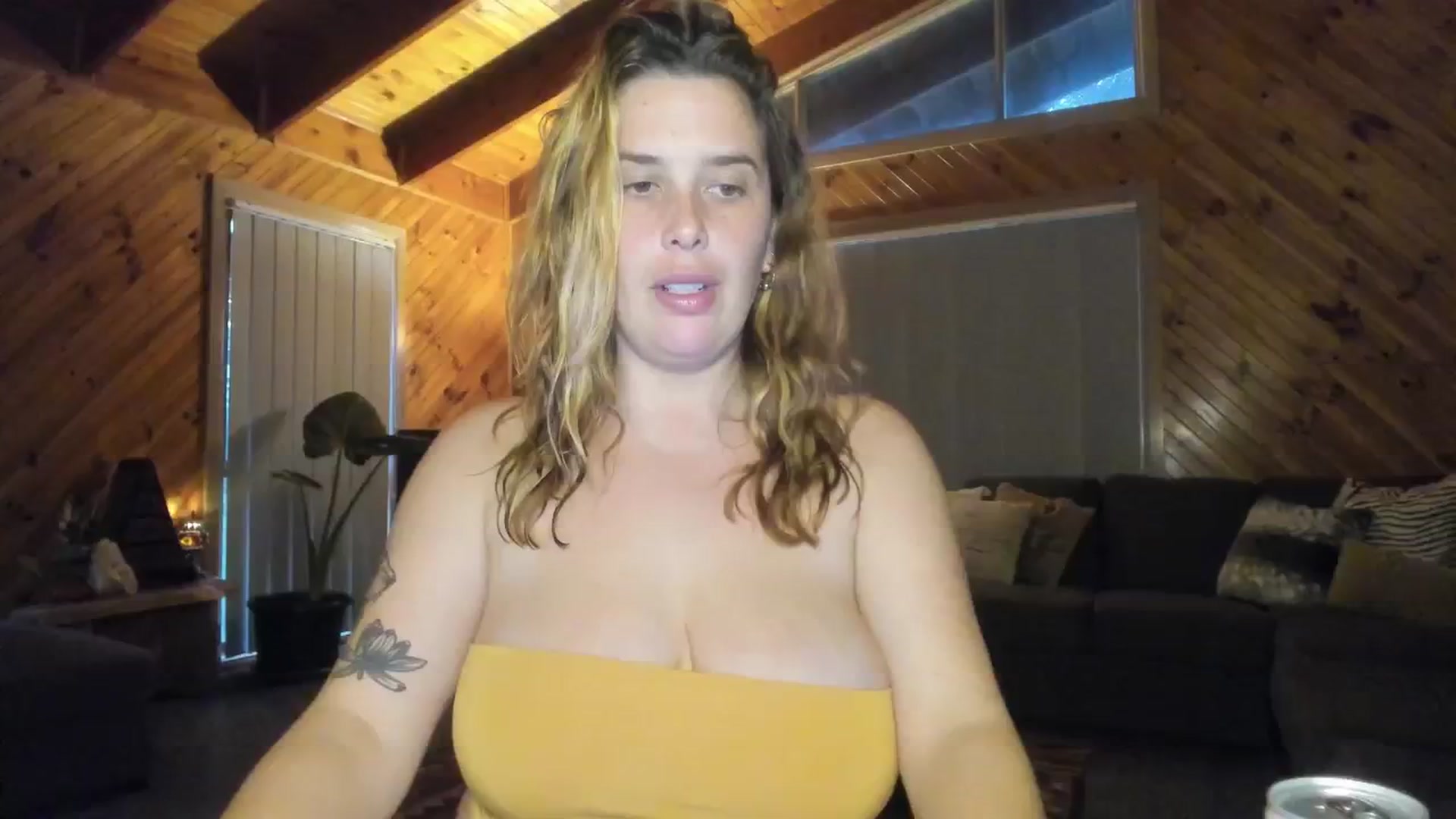 Gallery image thumbnail from HoneyTits_'s myfreecams stream on, 06/12/2024, 06:56 image 17 of 20