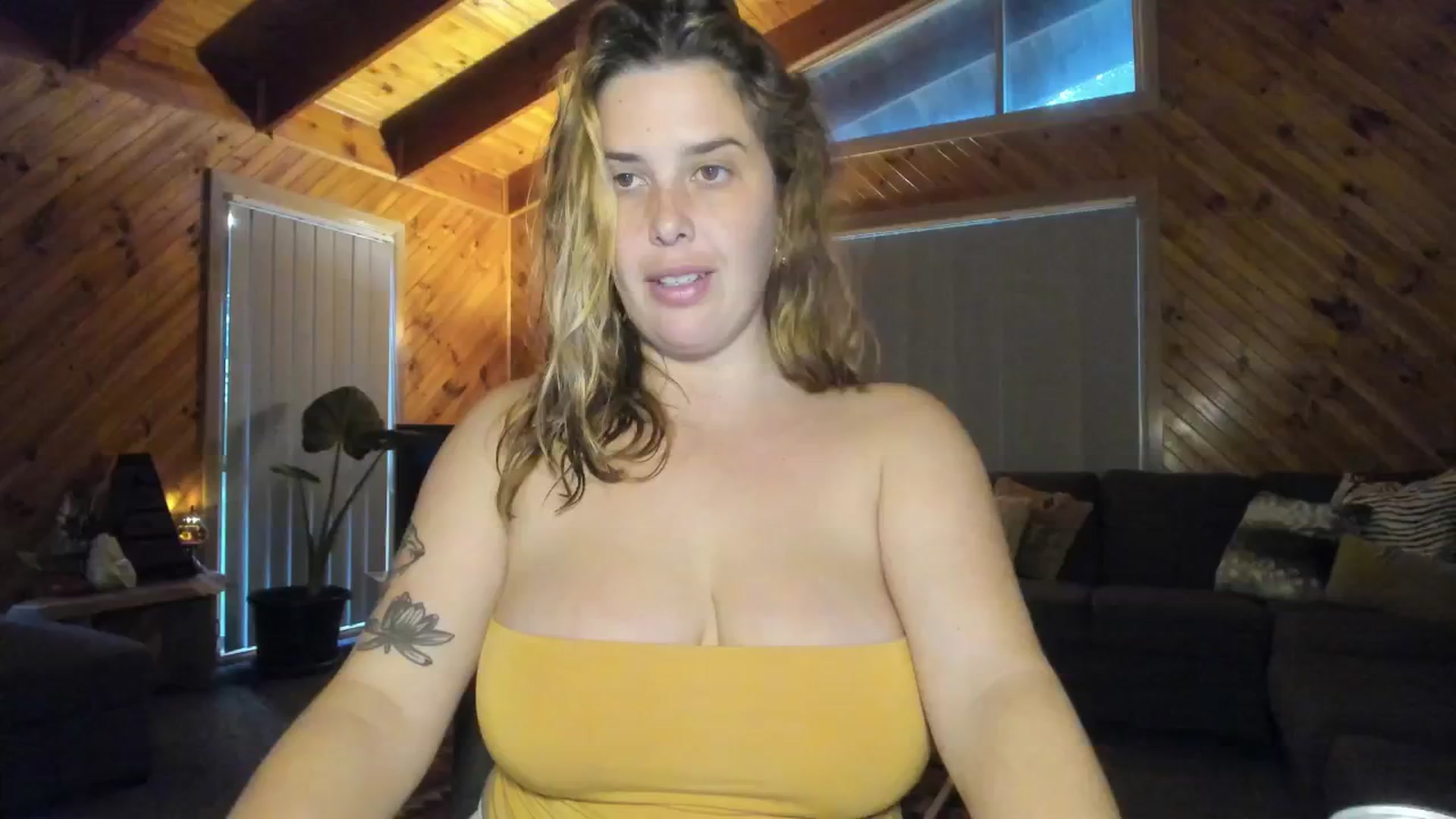 Gallery image thumbnail from HoneyTits_'s myfreecams stream on, 06/12/2024, 06:56 image 2 of 20