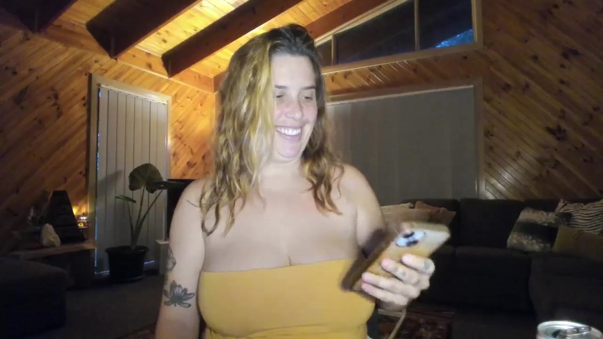 Gallery image thumbnail from HoneyTits_'s myfreecams stream on, 06/12/2024, 07:27 image 12 of 20