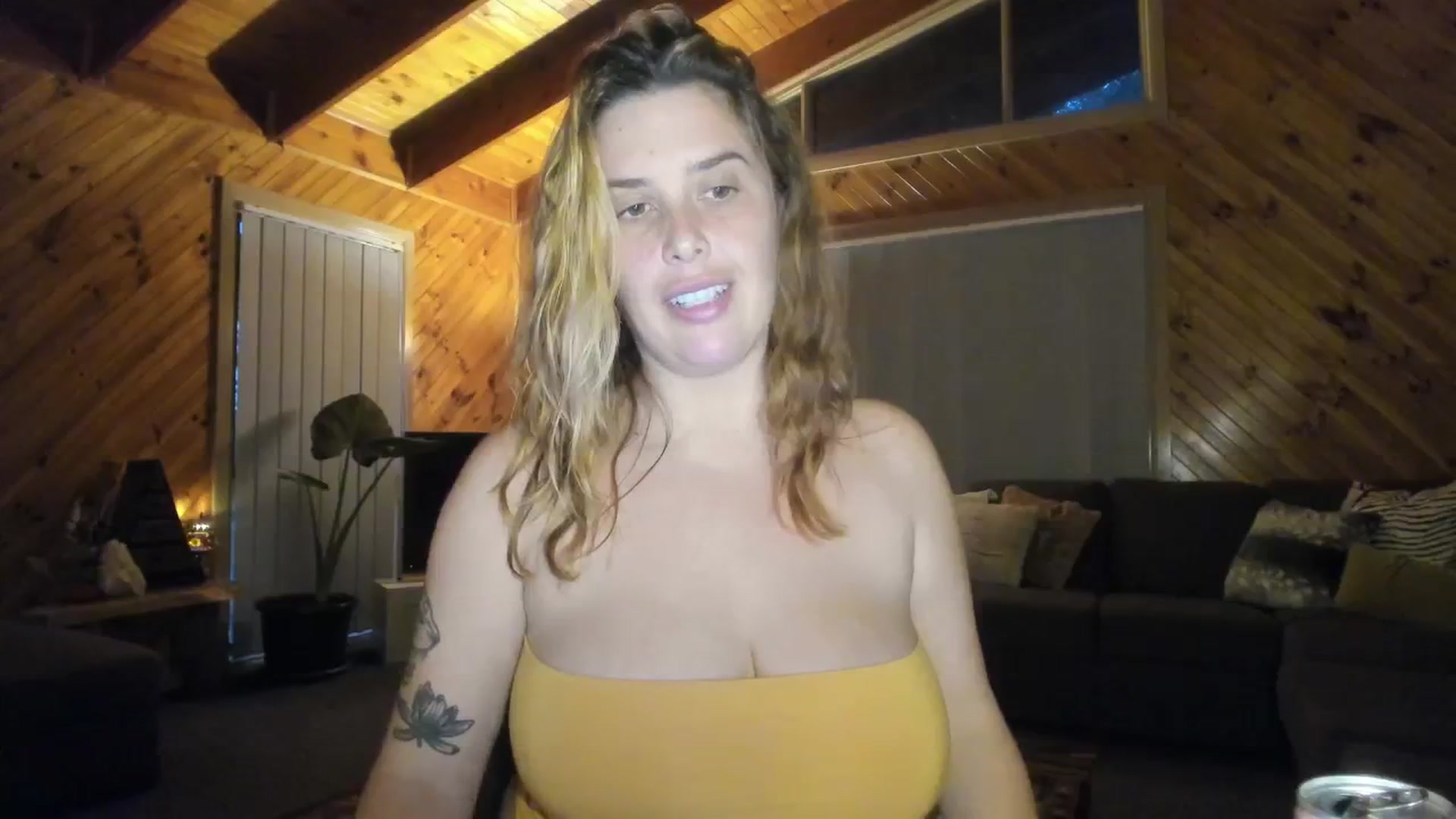 Gallery image thumbnail from HoneyTits_'s myfreecams stream on, 06/12/2024, 07:27 image 13 of 20