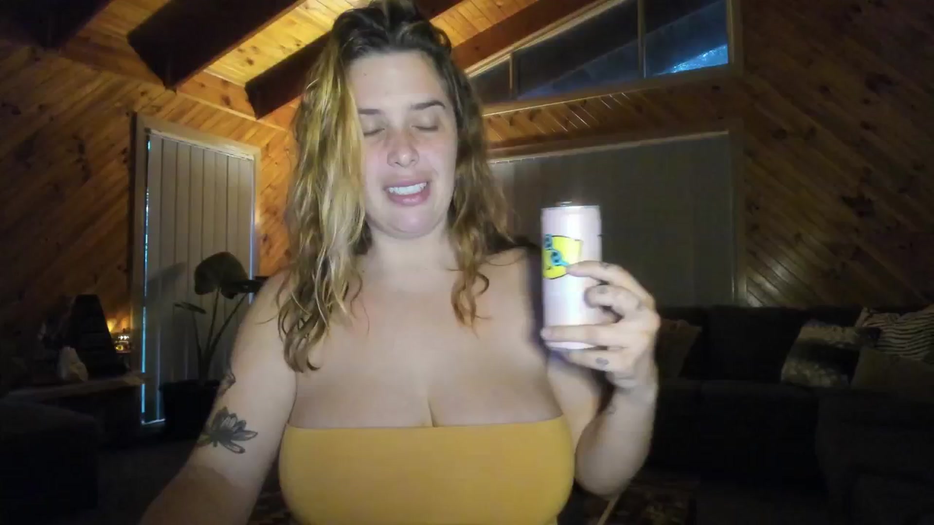 Gallery image thumbnail from HoneyTits_'s myfreecams stream on, 06/12/2024, 07:27 image 2 of 20