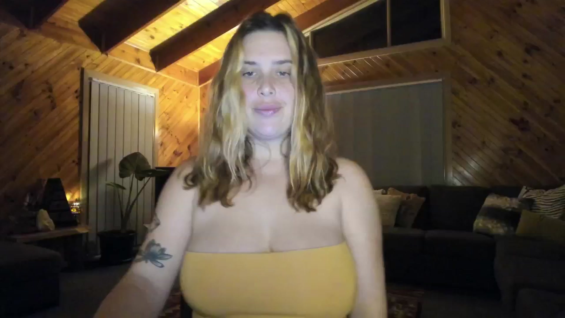 Gallery image thumbnail from HoneyTits_'s myfreecams stream on, 06/12/2024, 08:02 image 12 of 20