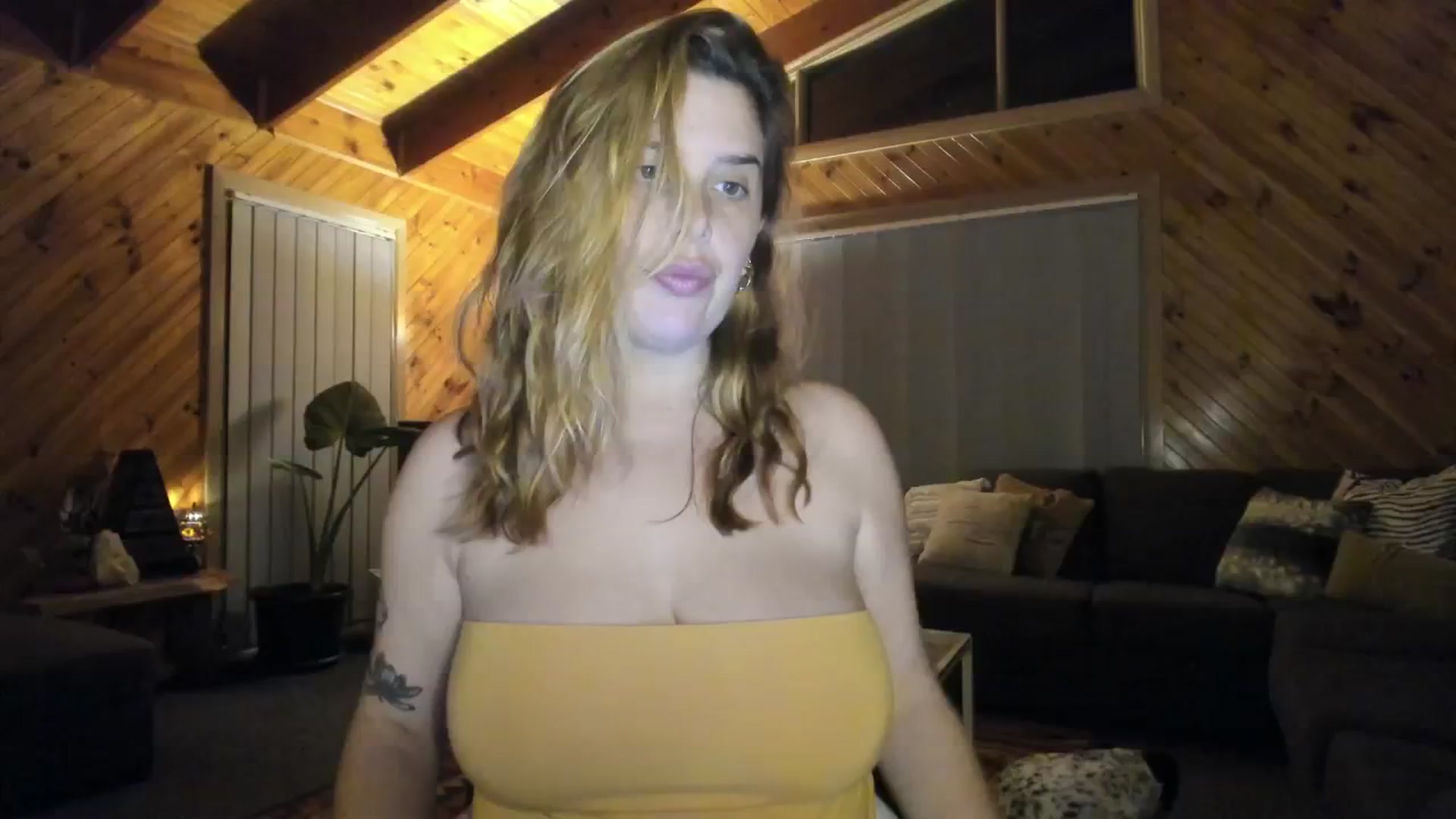 Gallery image thumbnail from HoneyTits_'s myfreecams stream on, 06/12/2024, 09:12 image 1 of 20
