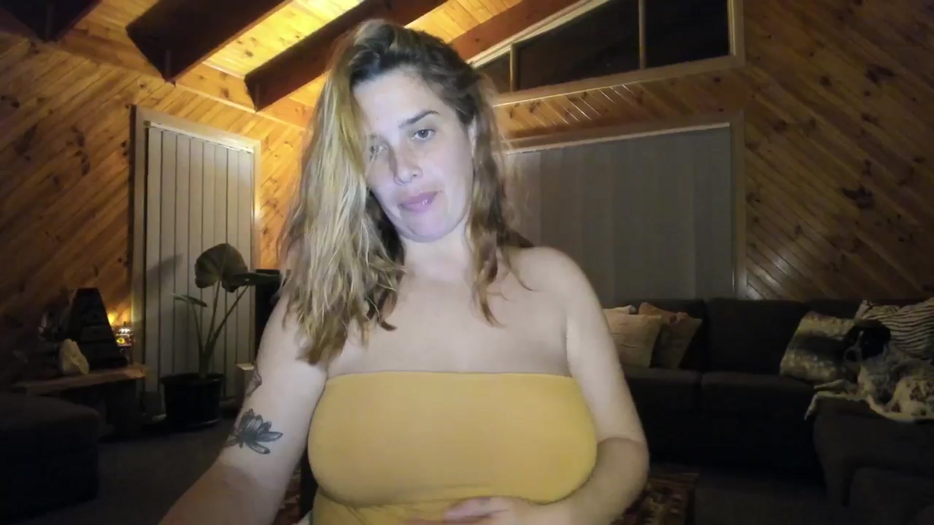Gallery image thumbnail from HoneyTits_'s myfreecams stream on, 06/12/2024, 09:12 image 11 of 20