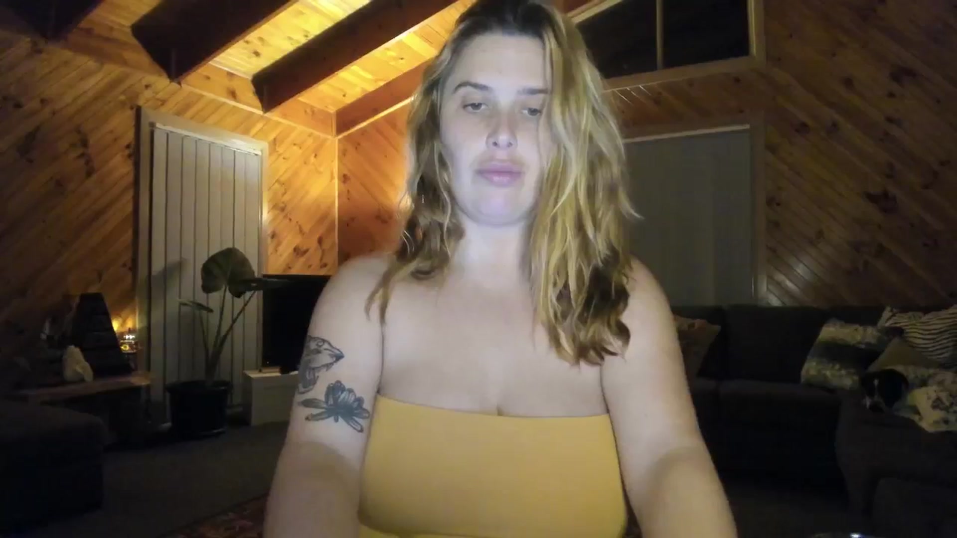 Gallery image thumbnail from HoneyTits_'s myfreecams stream on, 06/12/2024, 09:12 image 17 of 20