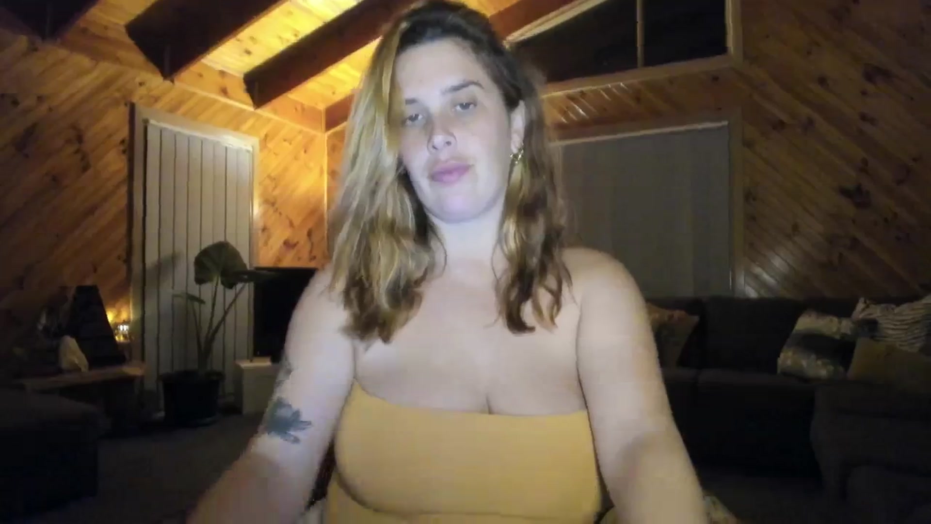 Gallery image thumbnail from HoneyTits_'s myfreecams stream on, 06/12/2024, 09:12 image 2 of 20