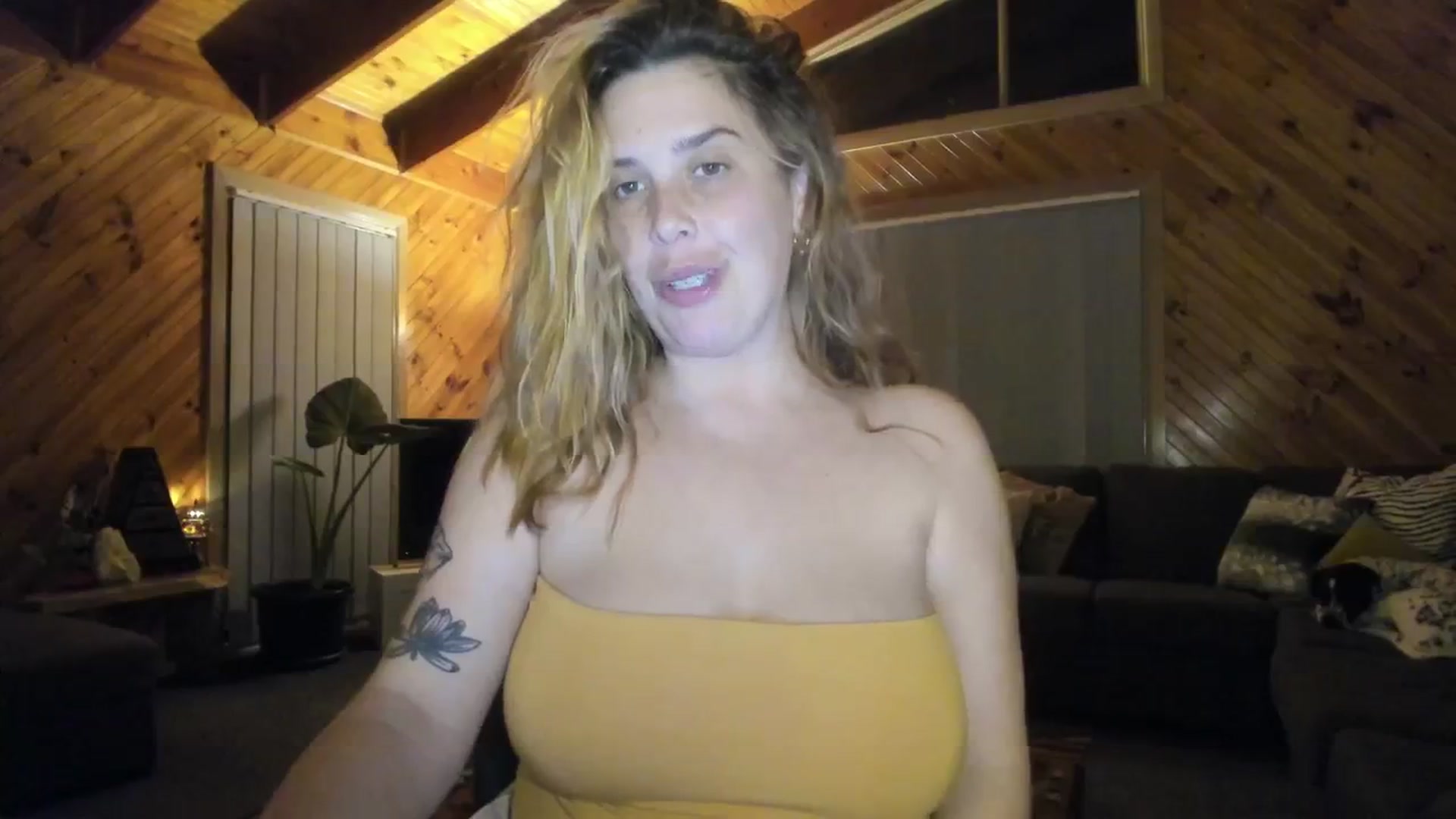 Gallery image thumbnail from HoneyTits_'s myfreecams stream on, 06/12/2024, 09:12 image 20 of 20