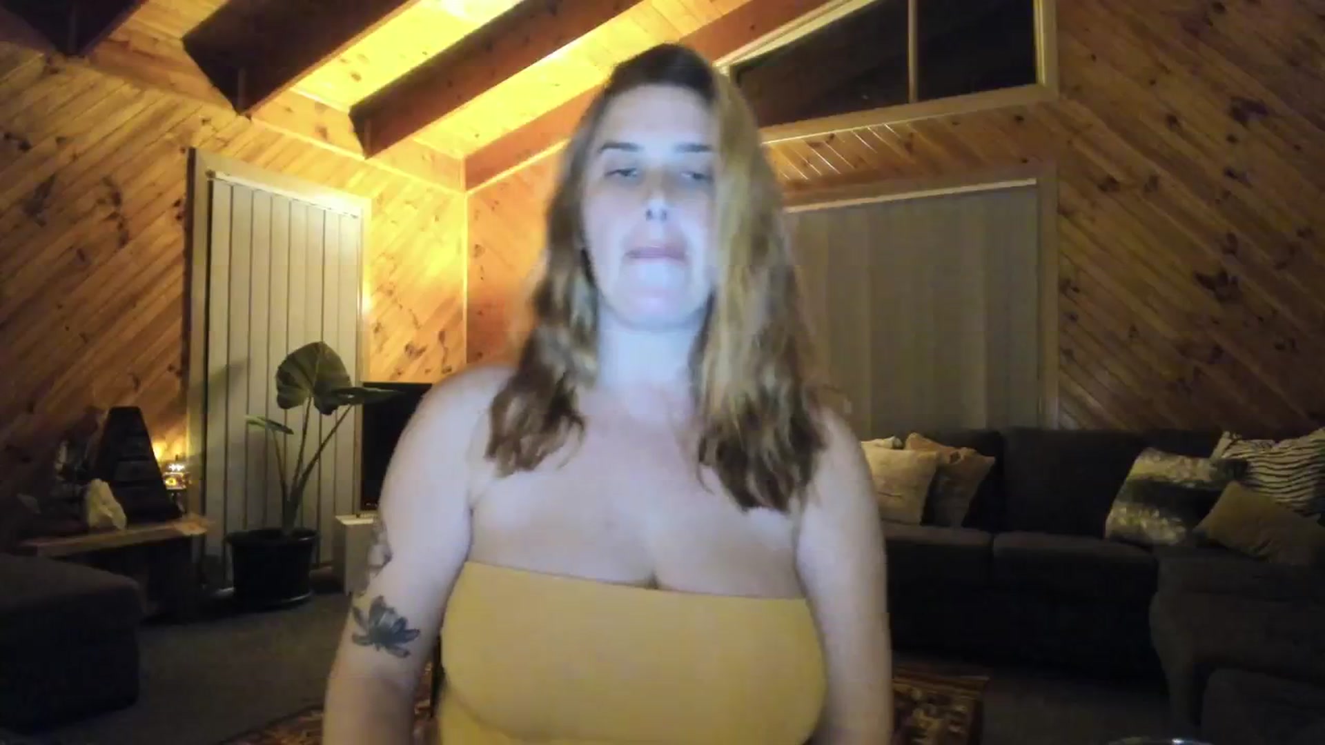 Gallery image thumbnail from HoneyTits_'s myfreecams stream on, 06/12/2024, 10:54 image 16 of 20