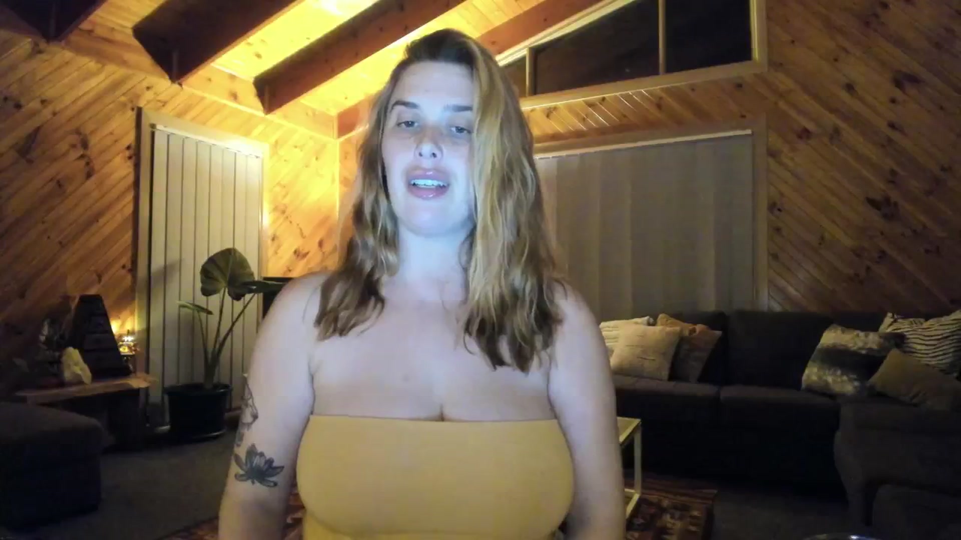 Gallery image thumbnail from HoneyTits_'s myfreecams stream on, 06/12/2024, 10:54 image 17 of 20