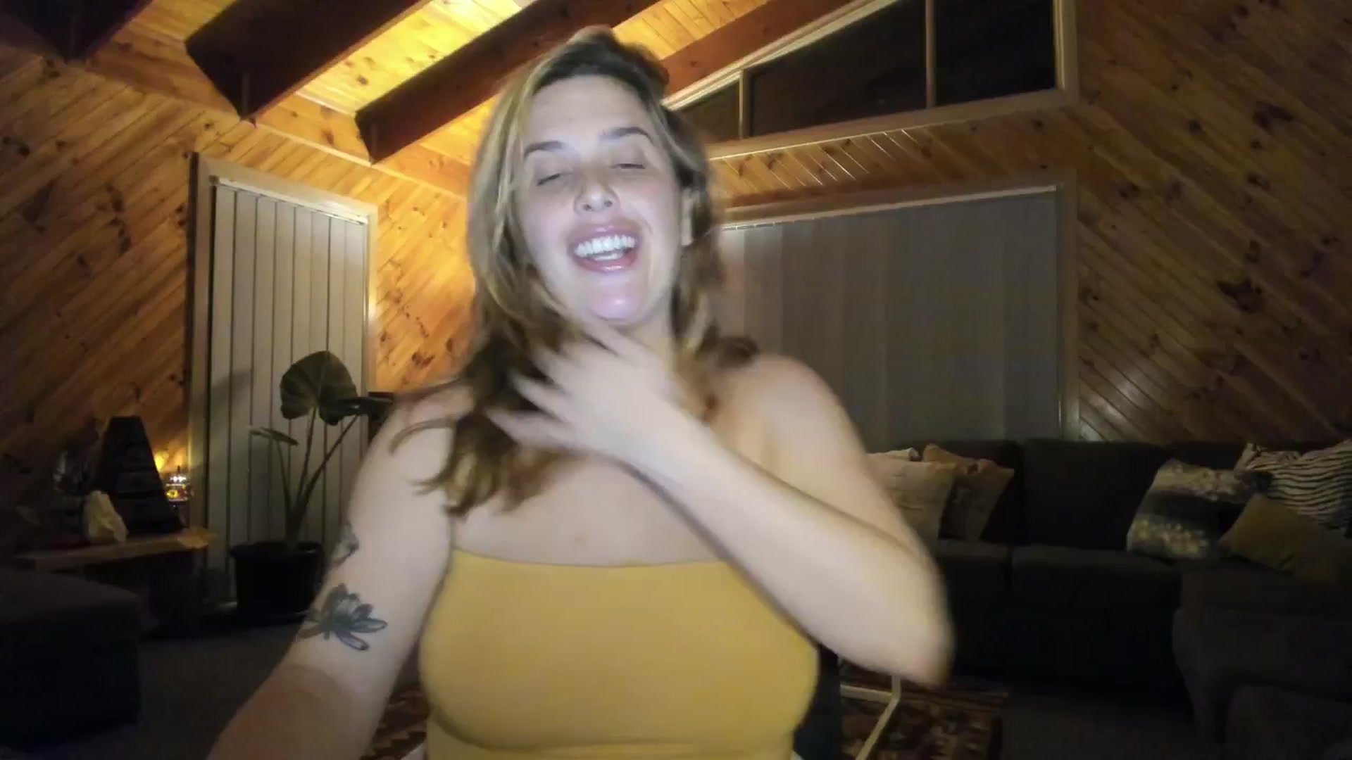 Gallery image thumbnail from HoneyTits_'s myfreecams stream on, 06/12/2024, 10:54 image 4 of 20