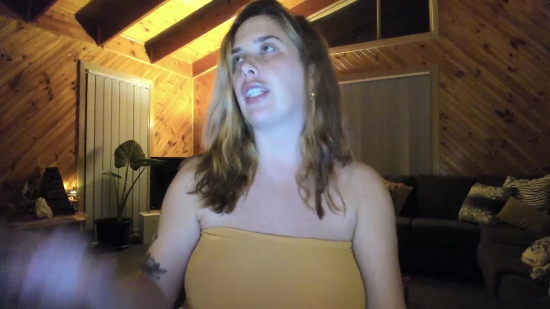 Gallery image thumbnail from HoneyTits_'s myfreecams stream on, 06/12/2024, 11:34 image 10 of 20