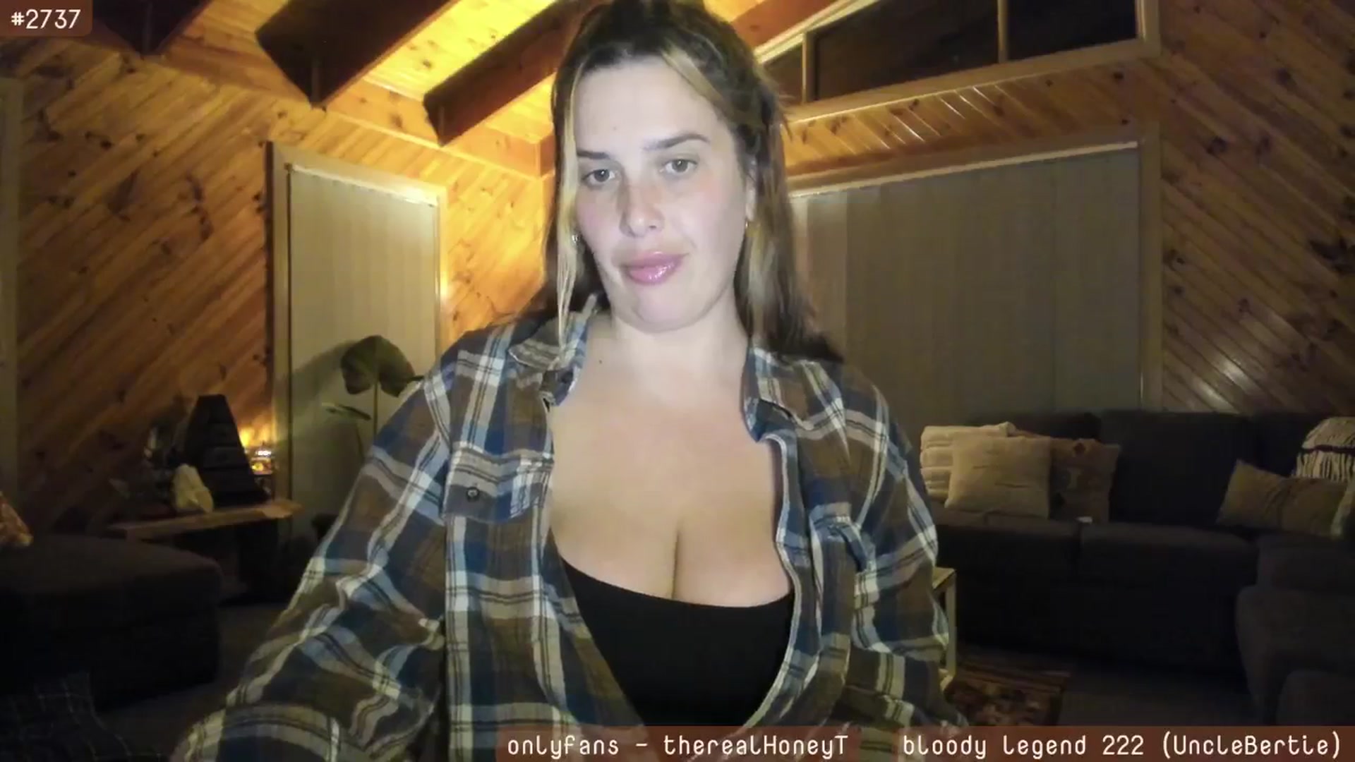 Gallery image thumbnail from HoneyTits_'s myfreecams stream on, 06/14/2024, 09:21 image 11 of 20