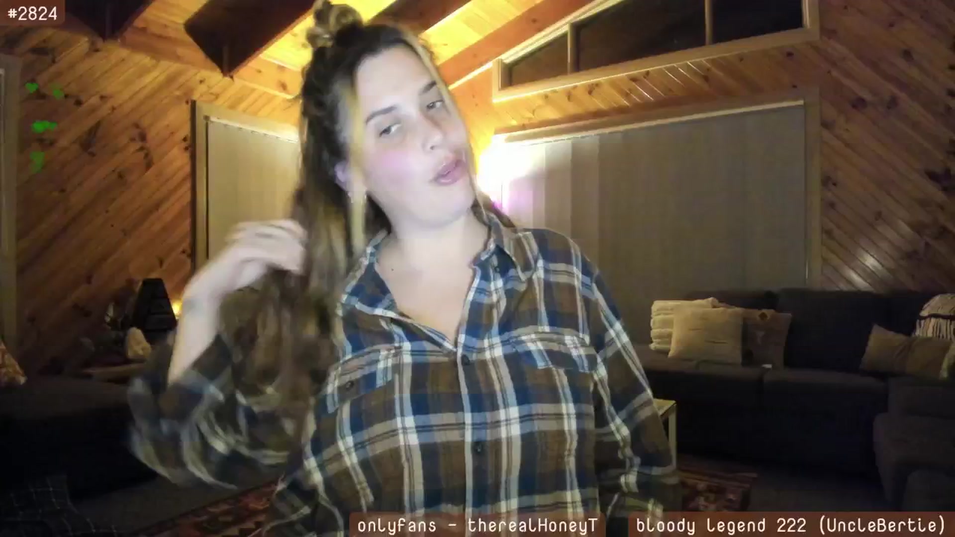 Gallery image thumbnail from HoneyTits_'s myfreecams stream on, 06/14/2024, 09:21 image 3 of 20