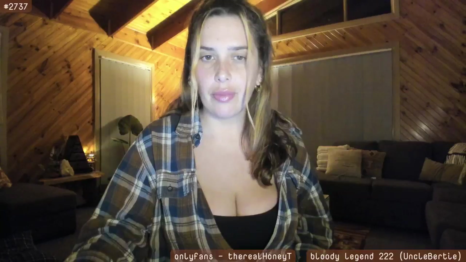 Gallery image thumbnail from HoneyTits_'s myfreecams stream on, 06/14/2024, 09:21 image 15 of 20