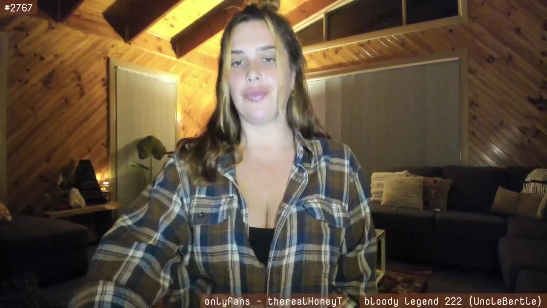 Gallery image thumbnail from HoneyTits_'s myfreecams stream on, 06/14/2024, 09:21 image 5 of 20