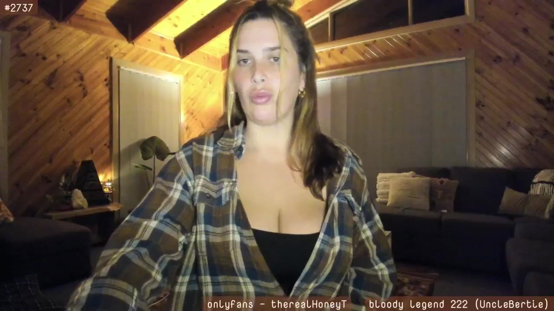 Gallery image thumbnail from HoneyTits_'s myfreecams stream on, 06/14/2024, 09:21 image 14 of 20