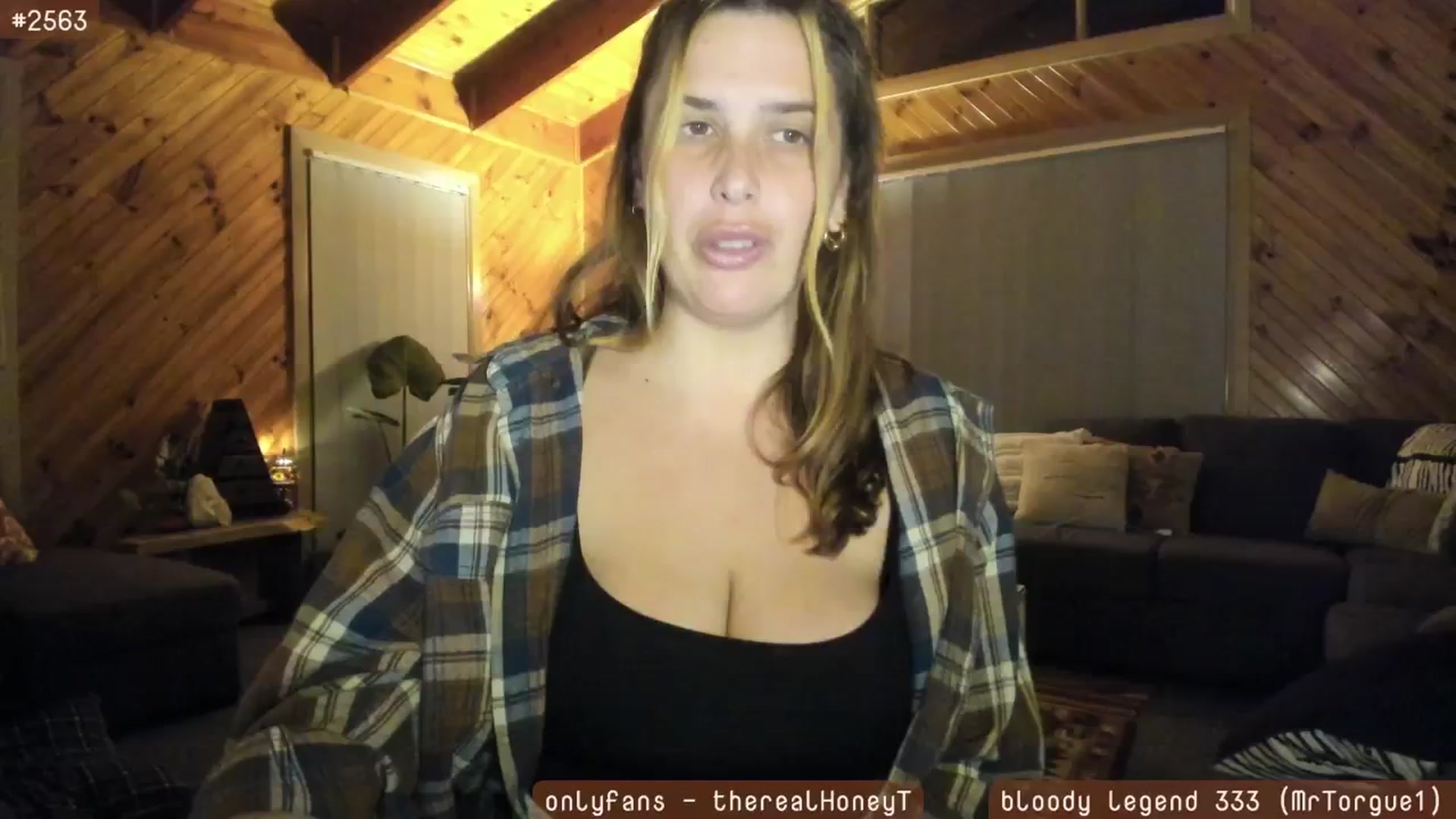 Gallery image thumbnail from HoneyTits_'s myfreecams stream on, 06/14/2024, 10:26 image 5 of 20