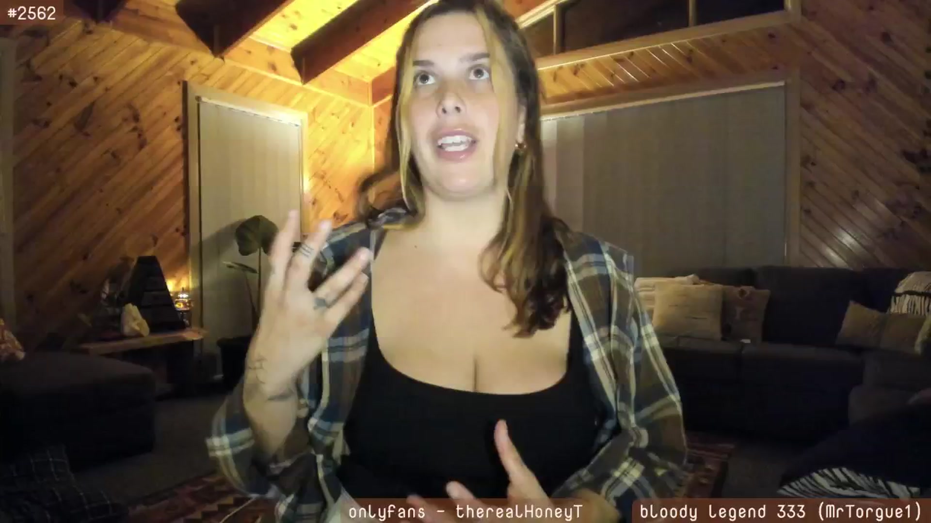 Gallery image thumbnail from HoneyTits_'s myfreecams stream on, 06/14/2024, 10:26 image 3 of 20