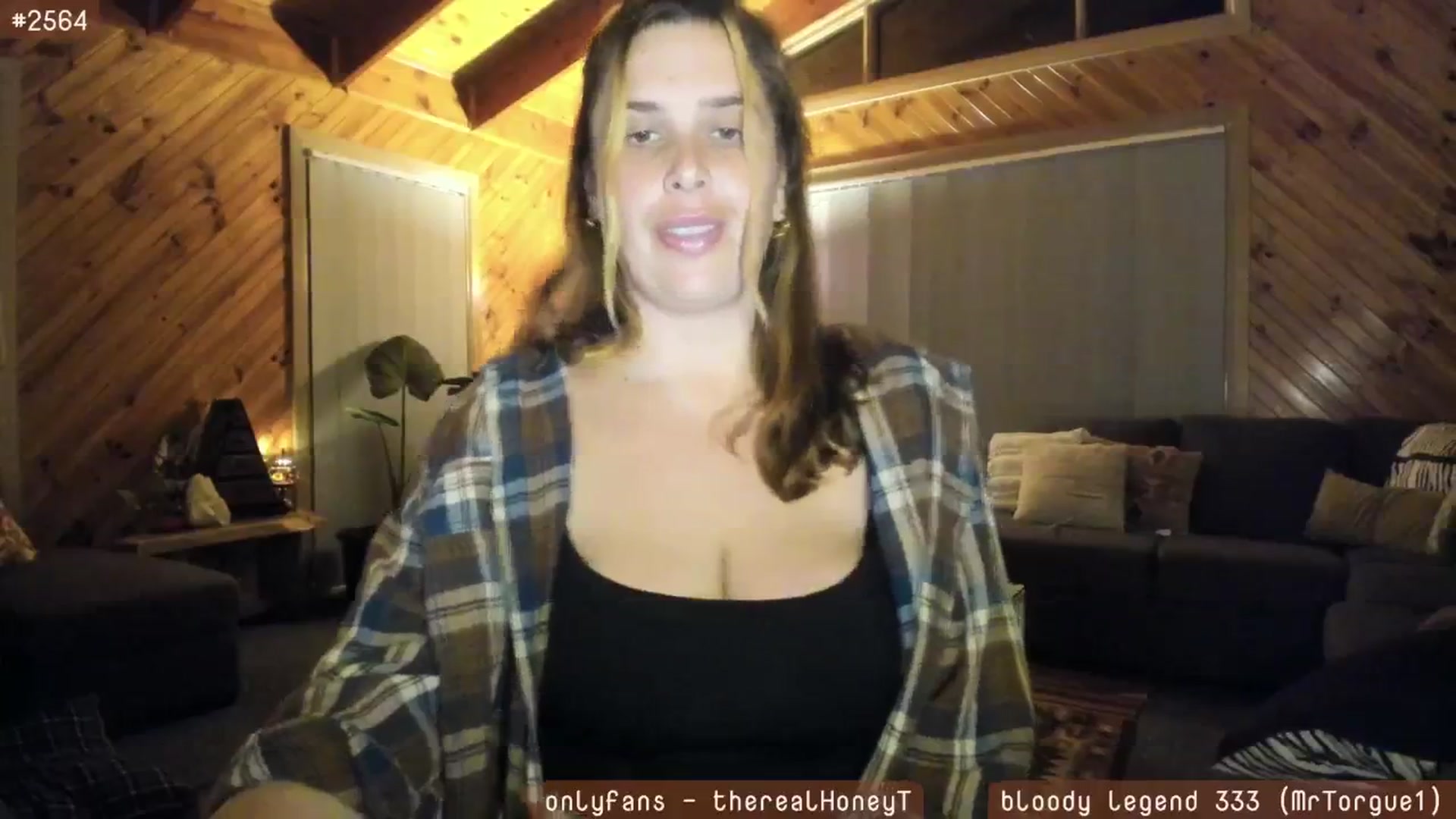 Gallery image thumbnail from HoneyTits_'s myfreecams stream on, 06/14/2024, 10:26 image 11 of 20