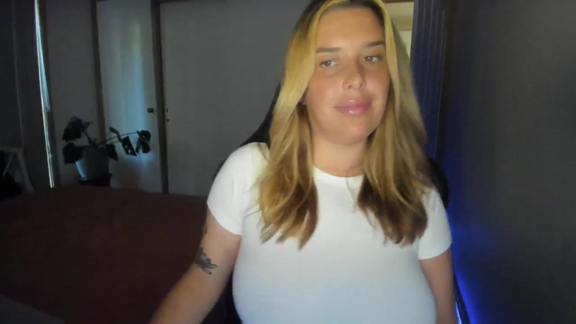 Gallery image thumbnail from HoneyTits_'s myfreecams stream on, 07/10/2024, 06:36 image 13 of 20